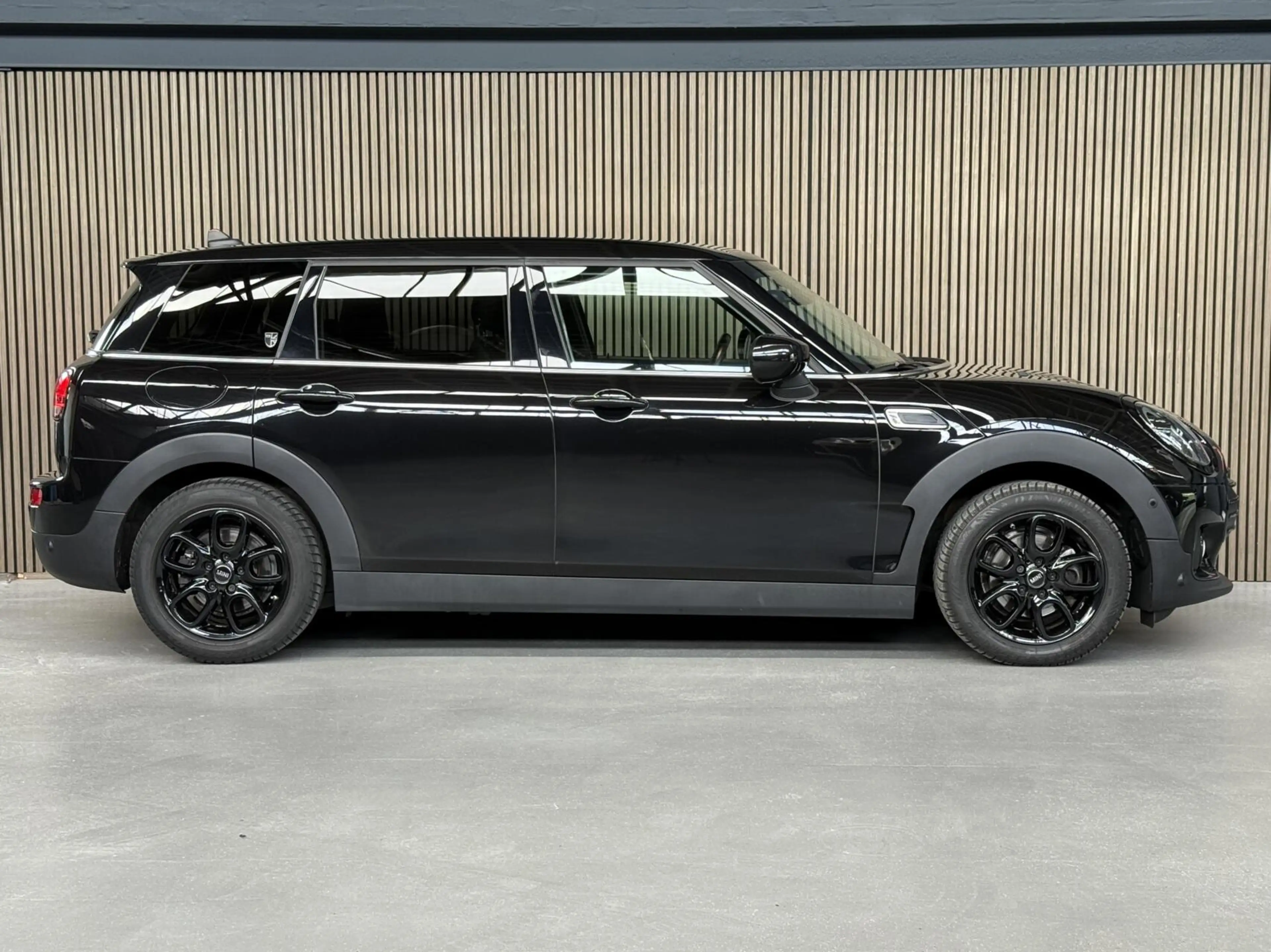 MINI One Clubman 1.5 Business Edition — photo 9