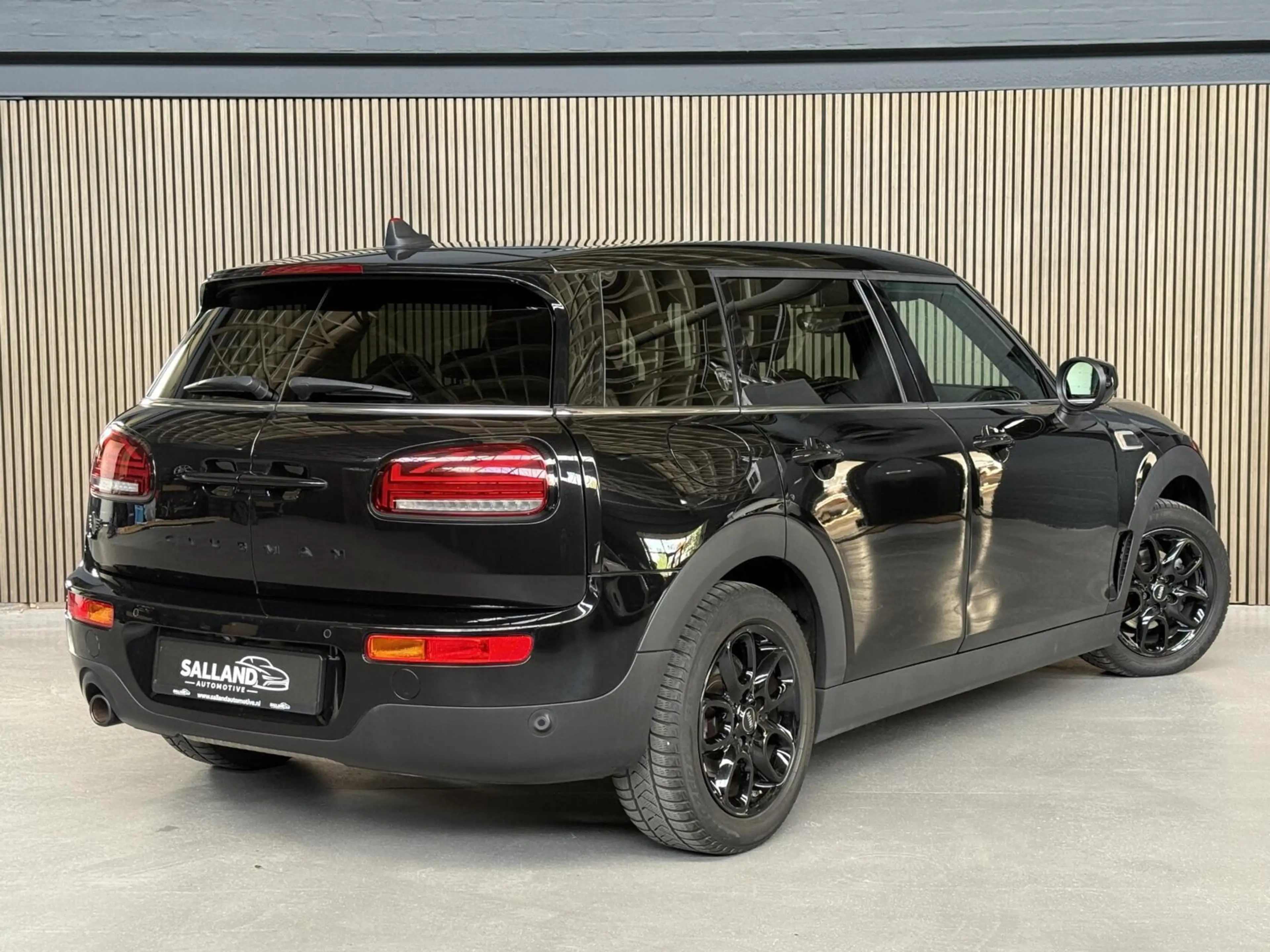 MINI One Clubman 1.5 Business Edition — photo 2