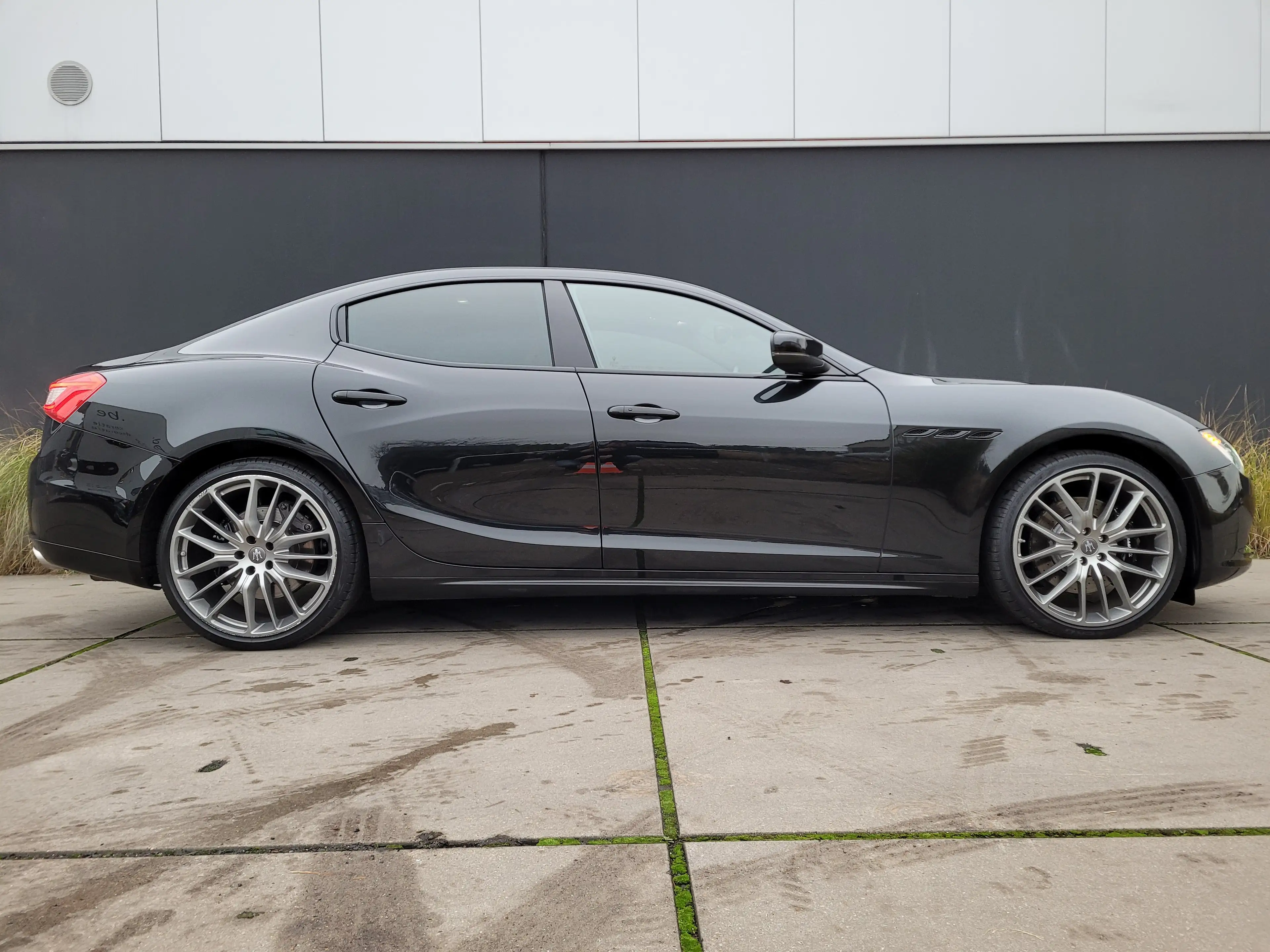 Maserati Ghibli AUT. S Q4 *B&W SOUND*MEMORY*KEYLESS*CAMERA*21"ALU* — photo 2