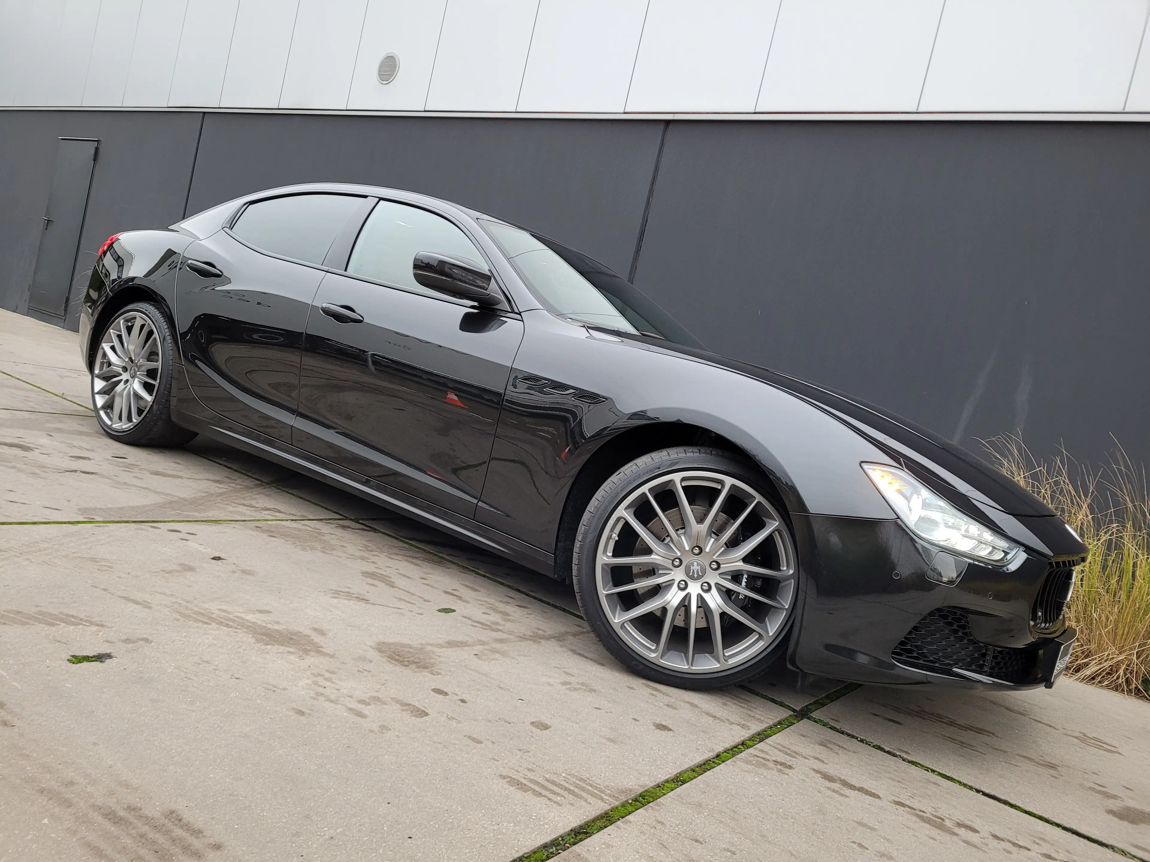 Maserati Ghibli AUT. S Q4 *B&W SOUND*MEMORY*KEYLESS*CAMERA*21"ALU* — photo 9