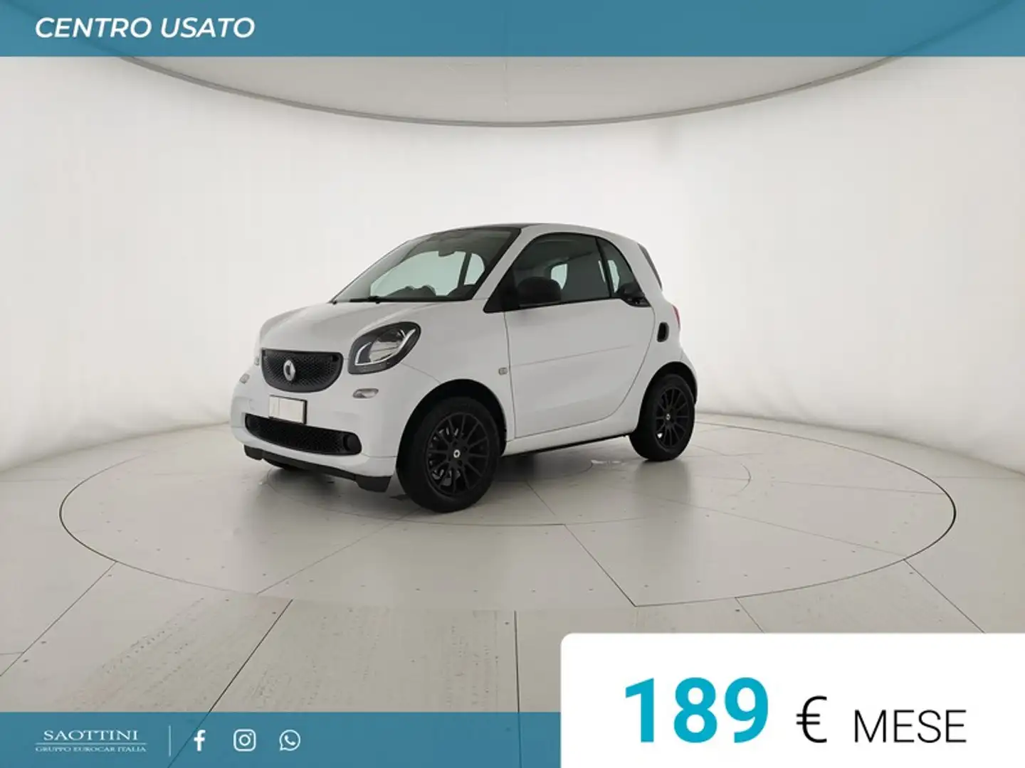 smart forTwo 1.0 Youngster 71 CV Twinamic Blanc - 1