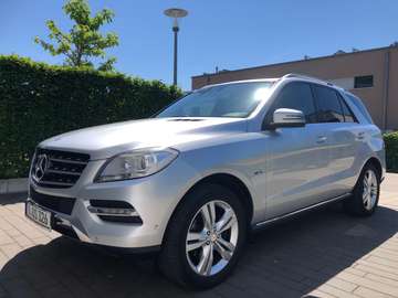 ML 350 BlueTEC 4MATIC 7G-TRONIC Edition 1