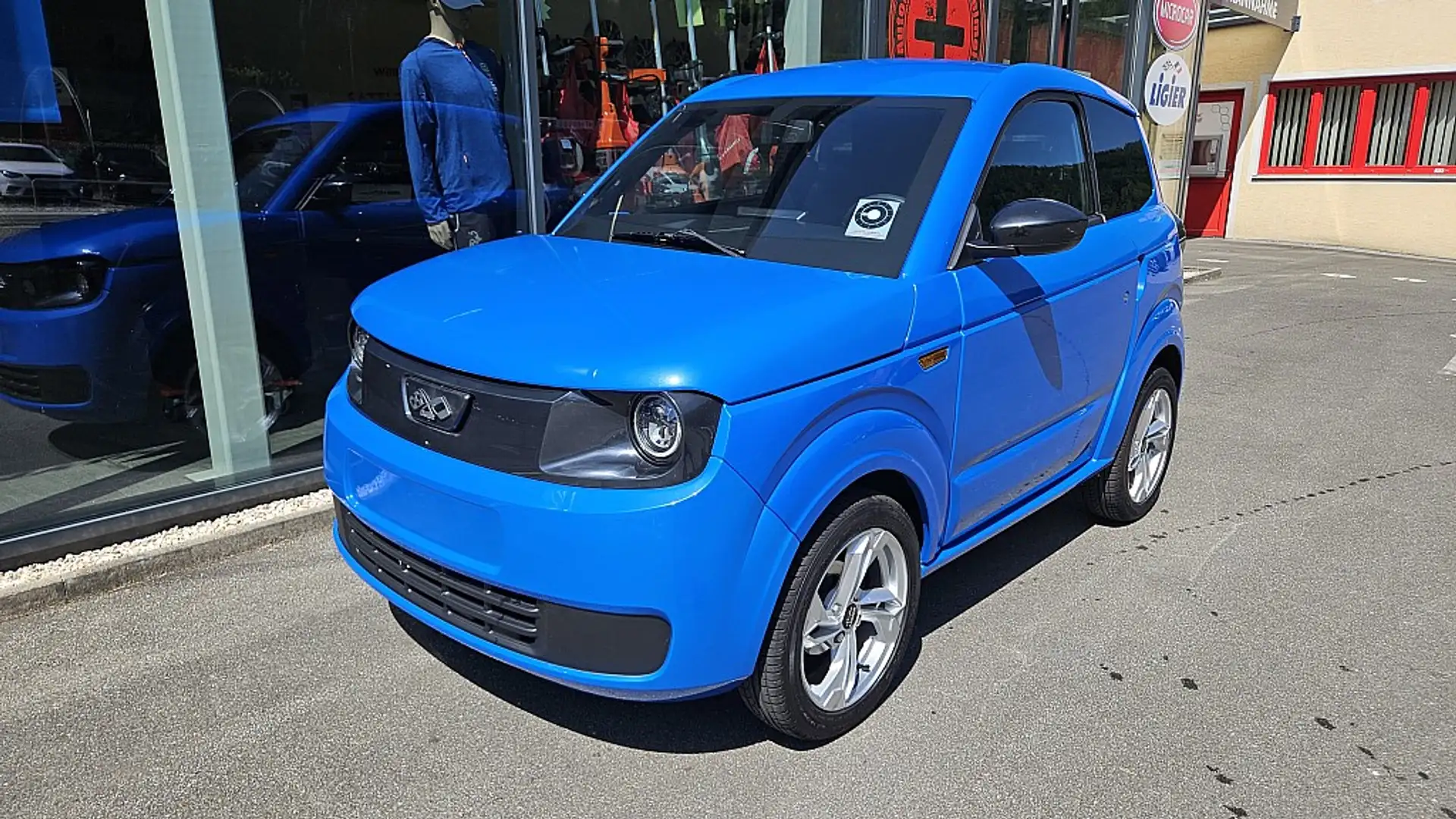 Ligier JS Myli Epic L6e 12 kWh Servo Elektro Blau - 2