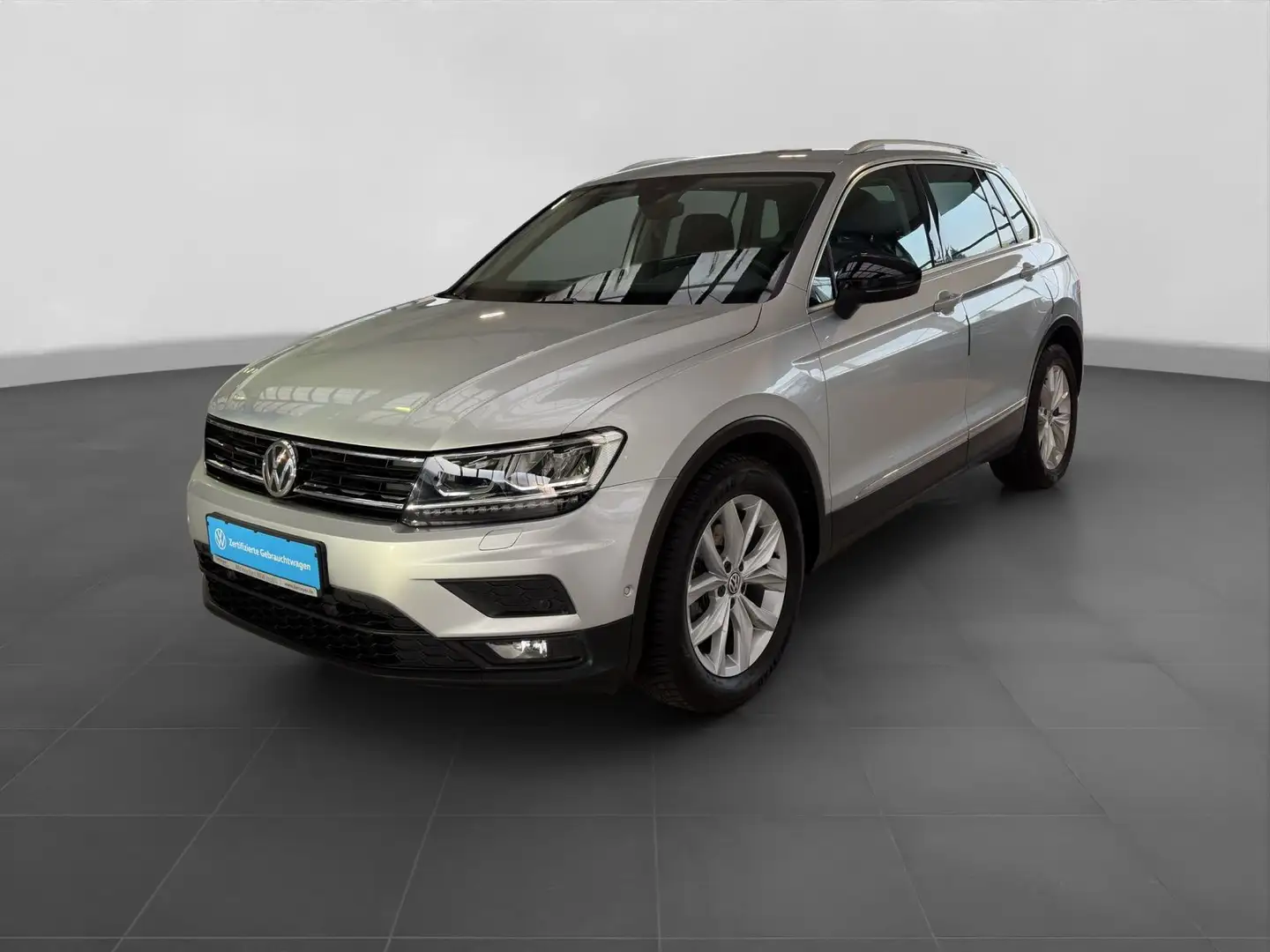 Volkswagen Tiguan 1.5 TSI IQ.DRIVE LED AHK DAB+ LM18 Silber - 2