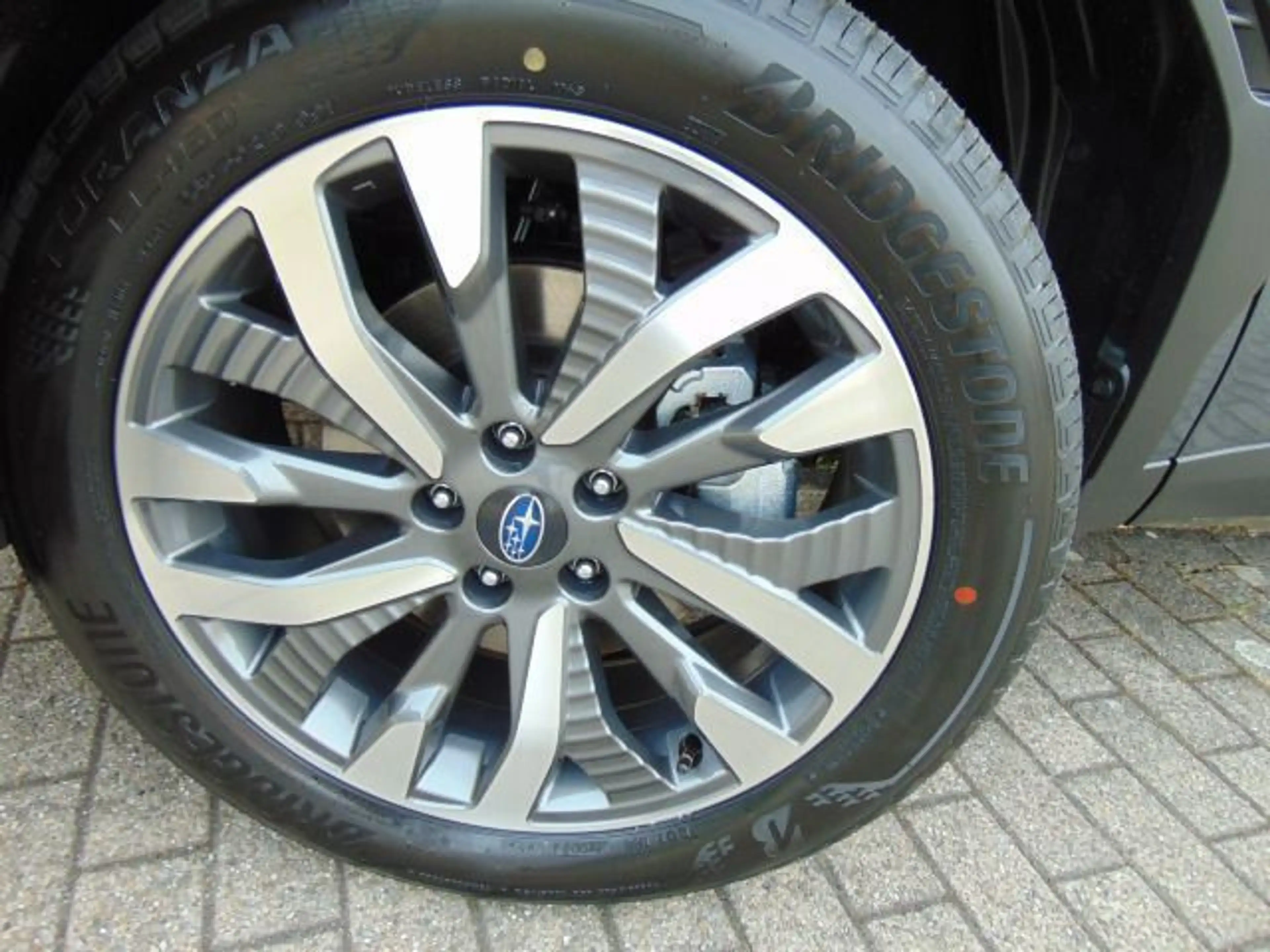 Subaru Forester 2.0 ie Platinum Leder Navi PGSD 360° — photo 4