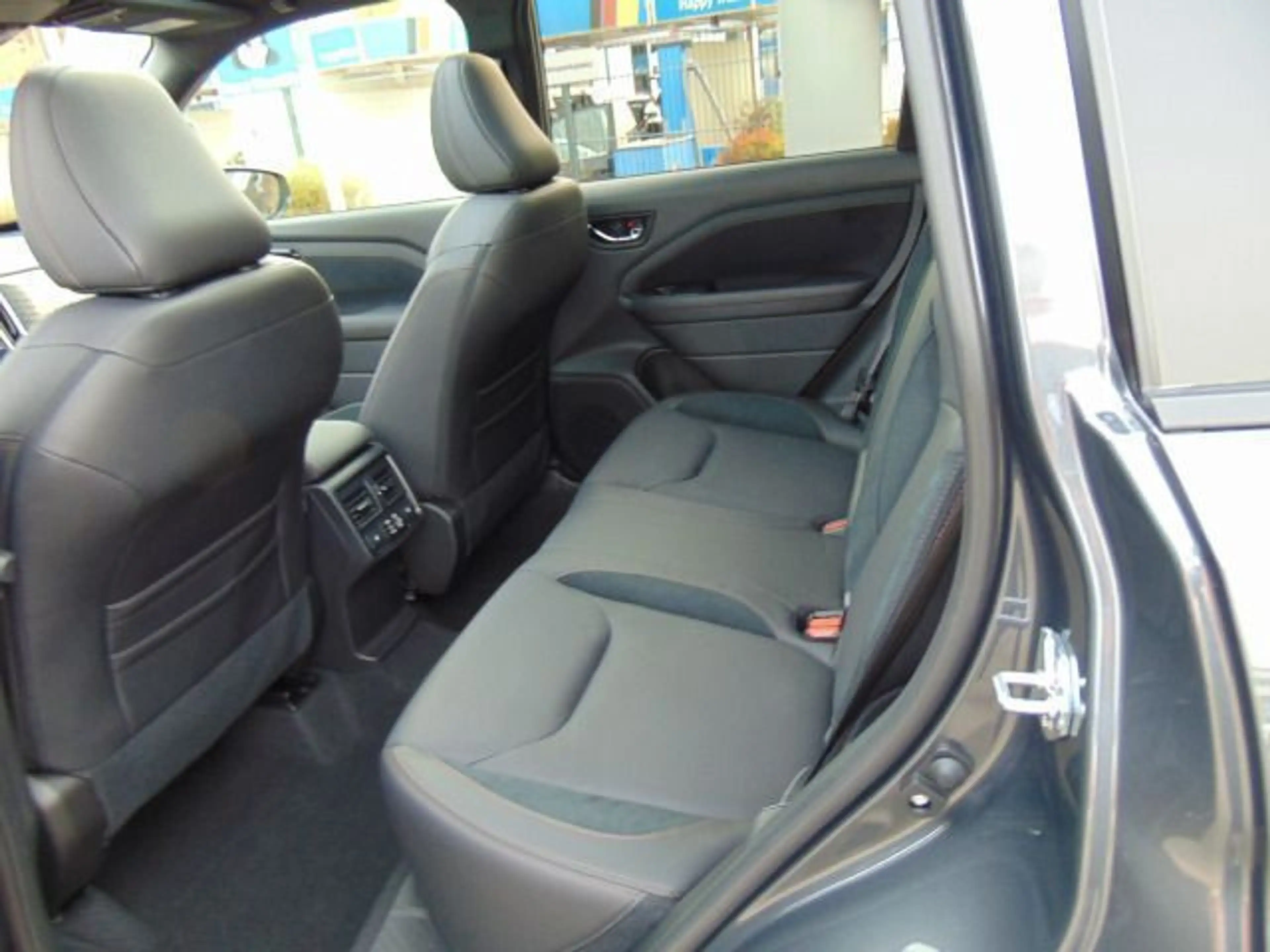 Subaru Forester 2.0 ie Platinum Leder Navi PGSD 360° — photo 8