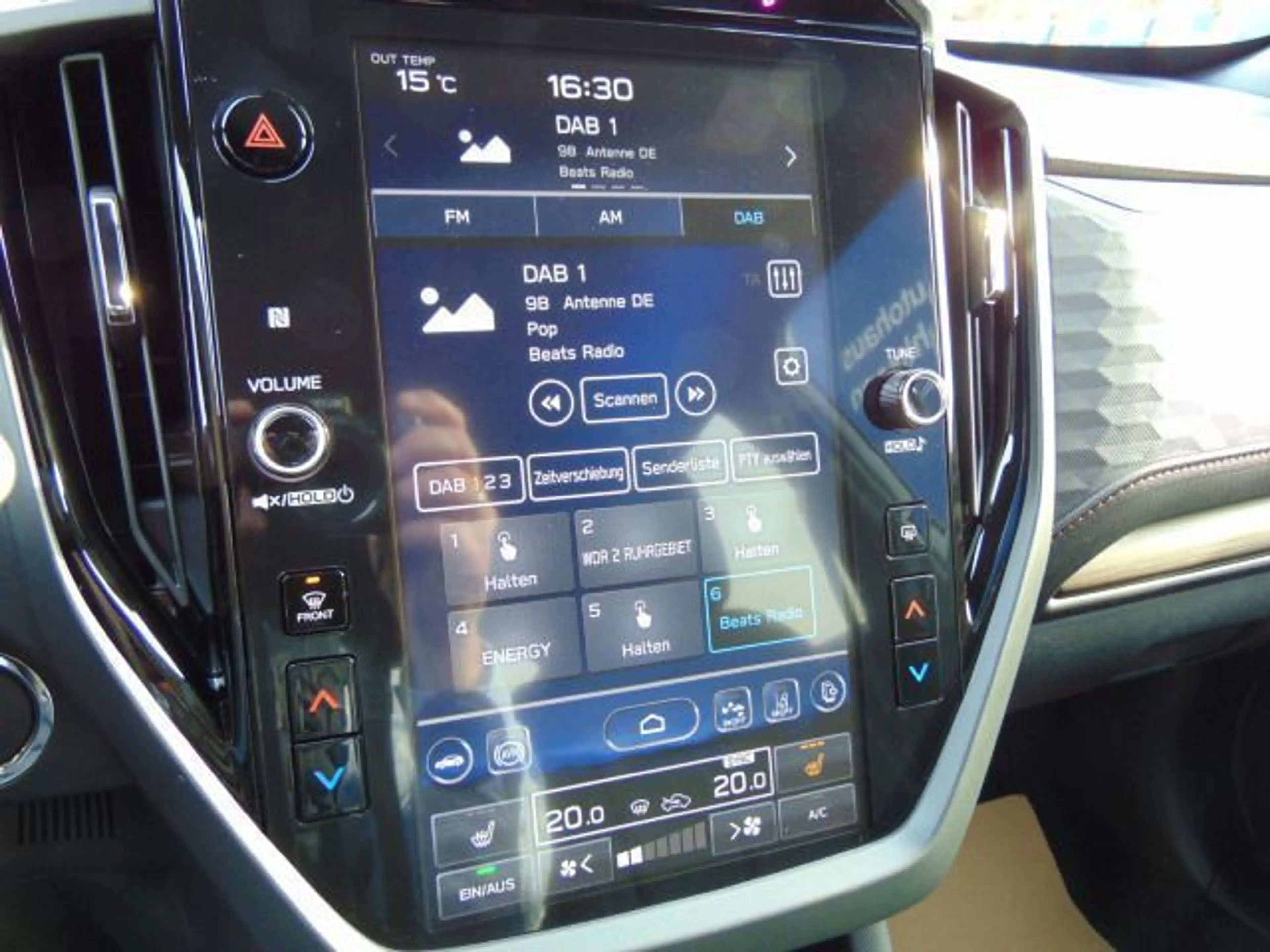 Subaru Forester 2.0 ie Platinum Leder Navi PGSD 360° — photo 15