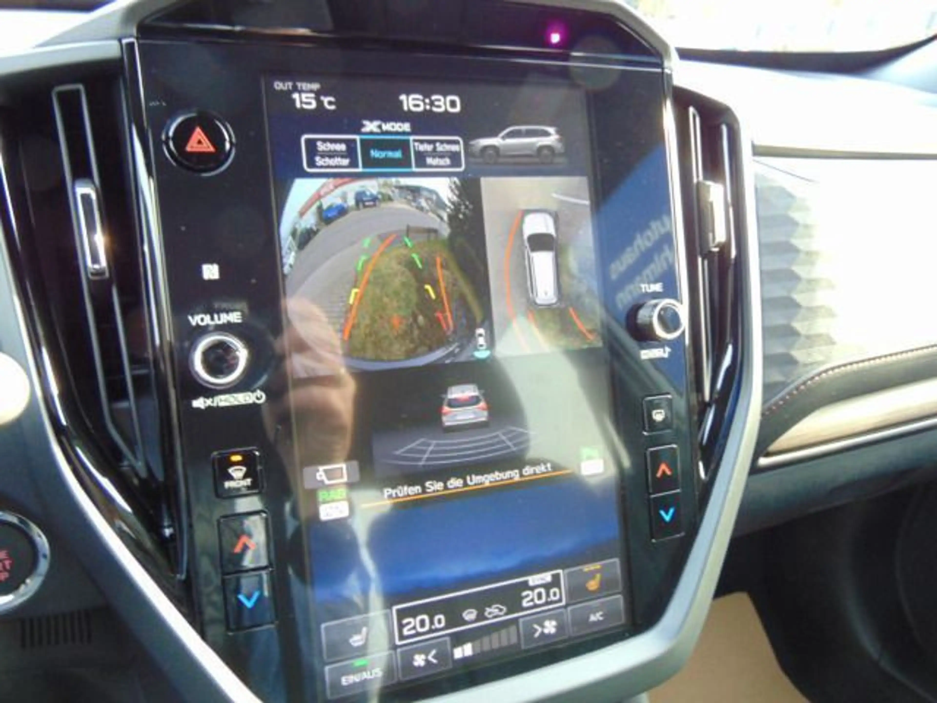 Subaru Forester 2.0 ie Platinum Leder Navi PGSD 360° — photo 12