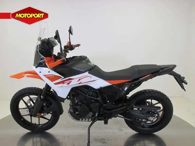 KTM 390 Adventure - foto 4
