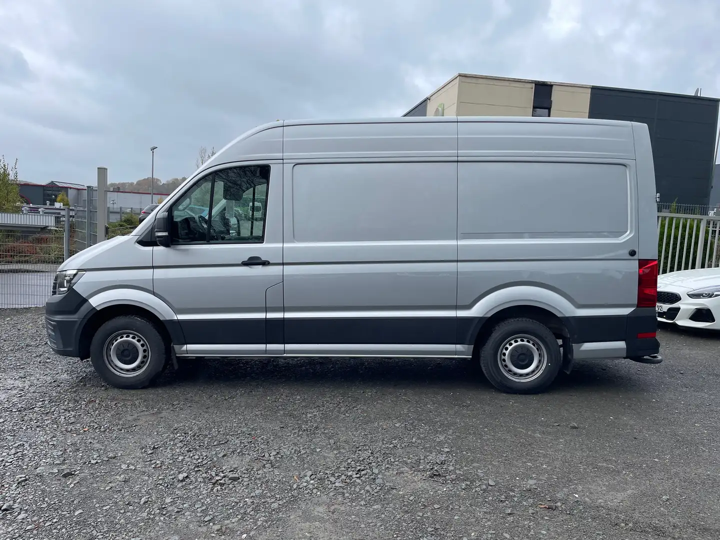 Volkswagen Crafter 35 mittlerer Radstand / Hochdach Silber - 1
