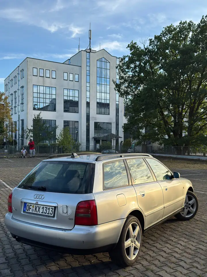 Audi A4 Avant 1.8, foto 9