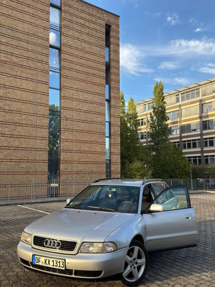 Audi A4 Avant 1.8, foto 3