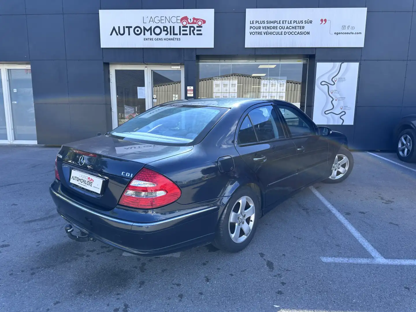 Mercedes-Benz SLC 280 avantgarde CDI Noir - 2
