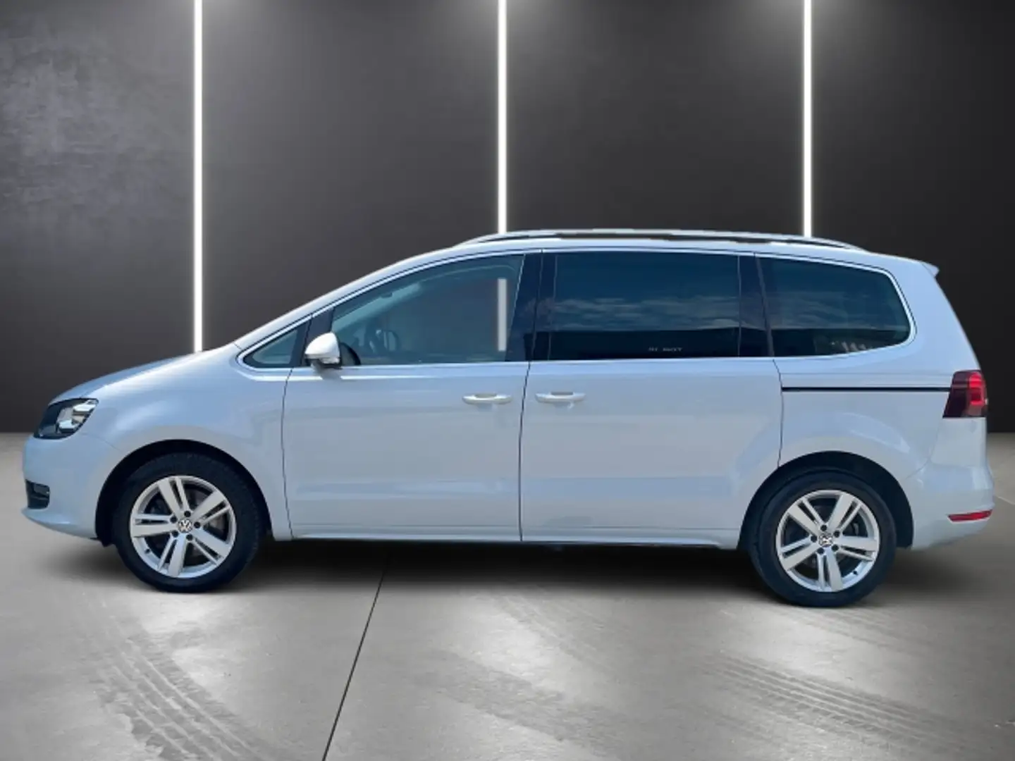 Volkswagen Sharan Business+ SCR 2,0 TDI 7 Sitze DSG 4Motion Weiß - 2