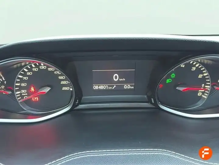 Peugeot 308 2020, foto 12