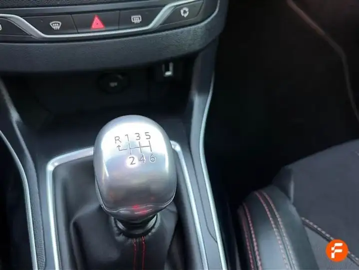 Peugeot 308 2020, foto 22