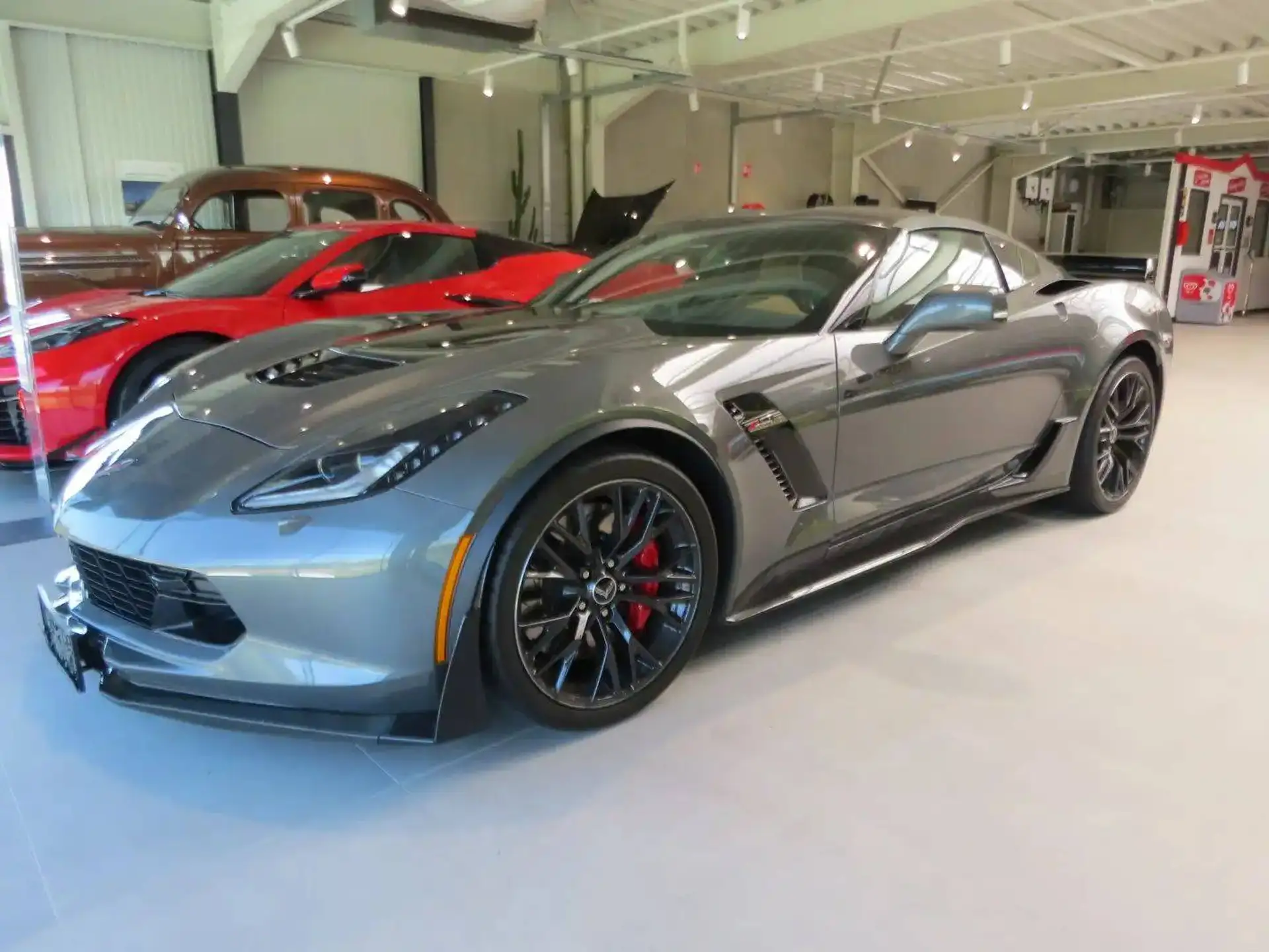 Chevrolet Corvette 6.2 V8 2016 은색 사진 1