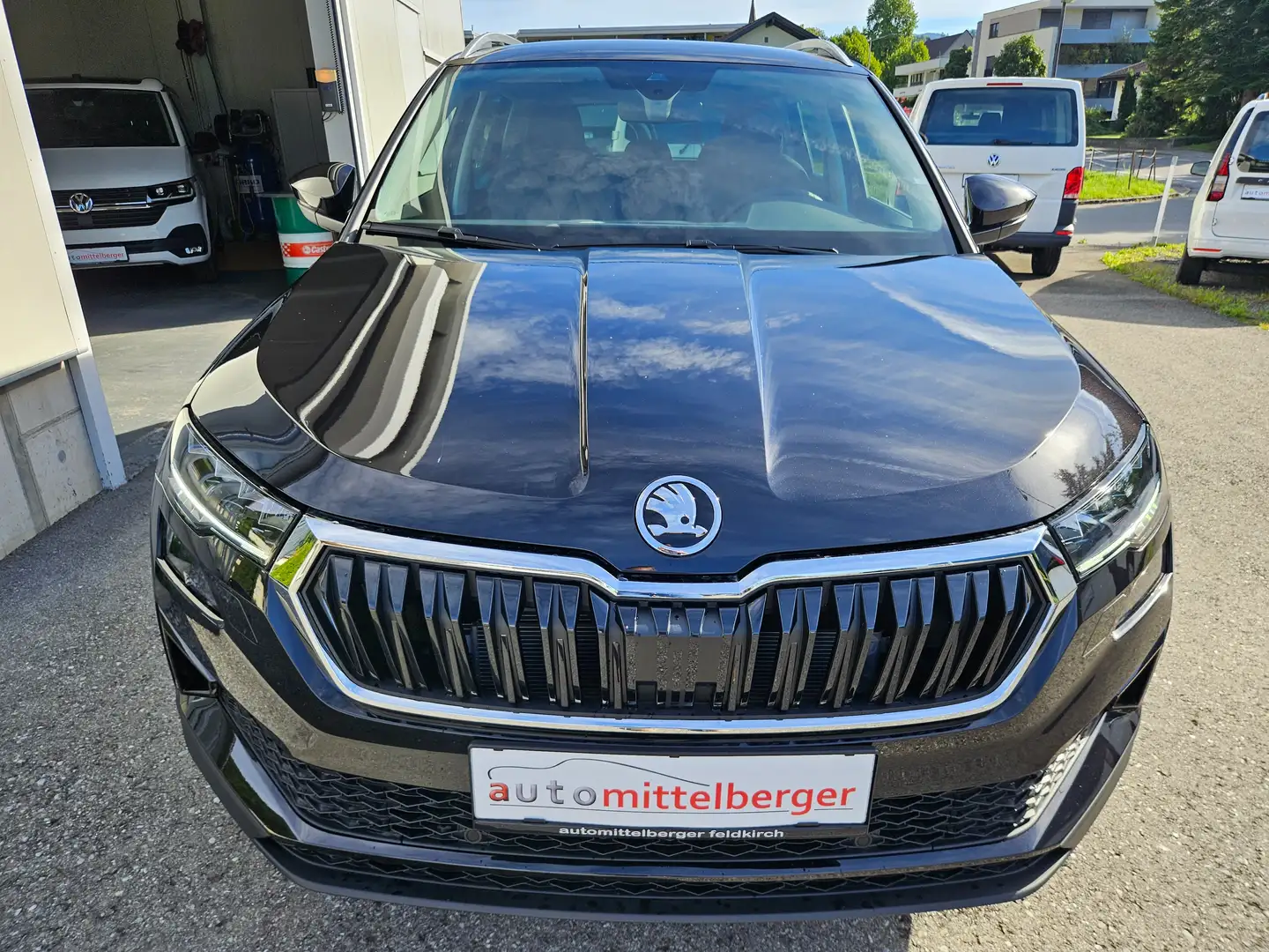 Skoda Karoq 4x4 Selection TDI DSG "AHV" prompt lieferbar Schwarz - 2