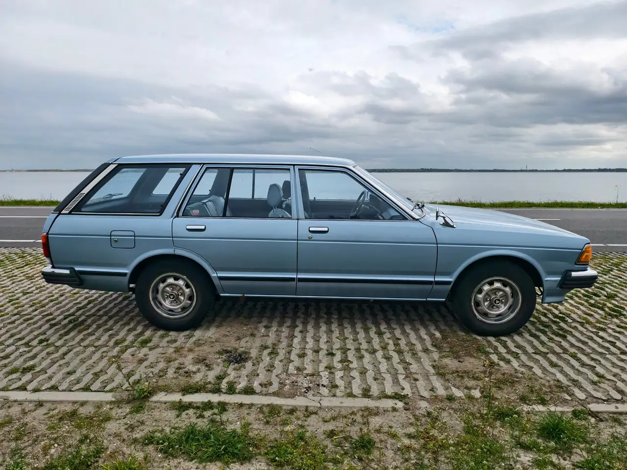 Nissan Datsun BLUEBIRD 2.0 GL - Belastingvrij! - Diesel - Zuinig, foto 4