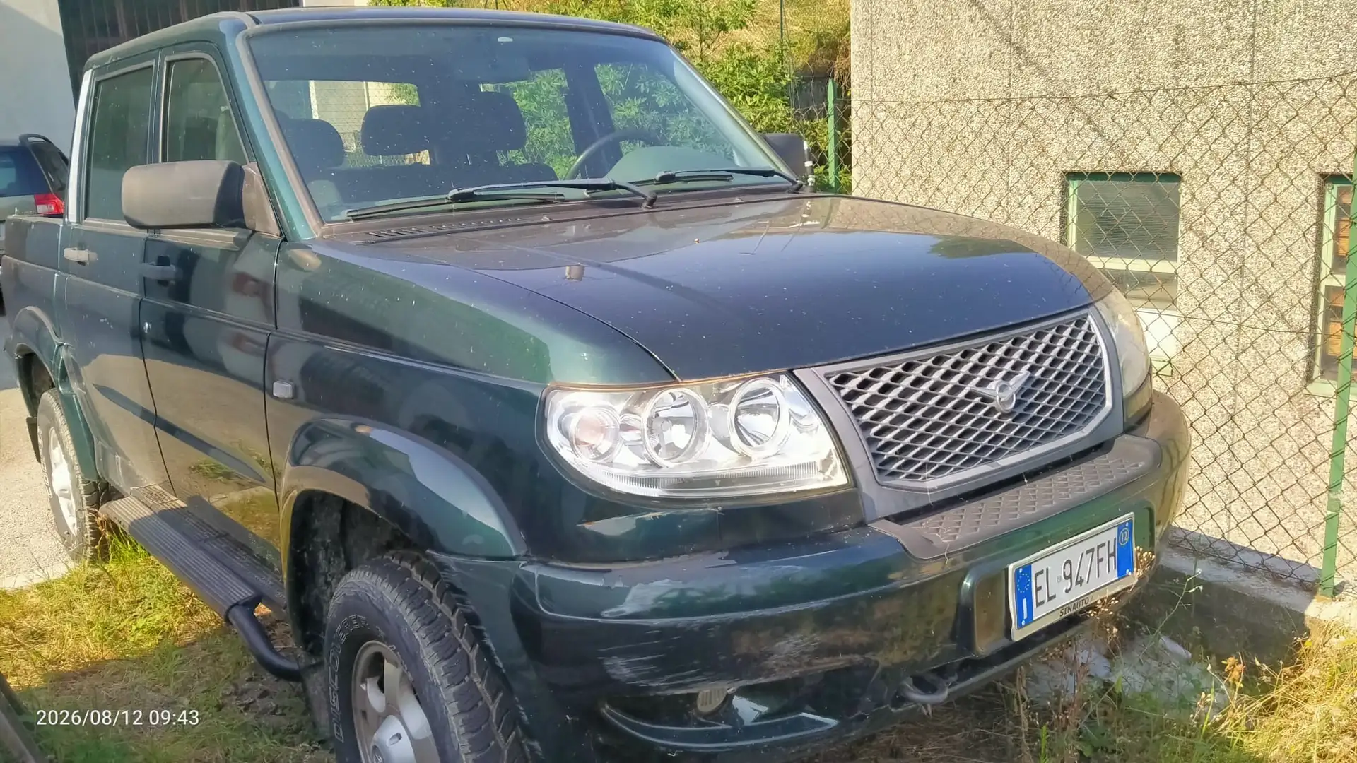 UAZ Pickup - 1