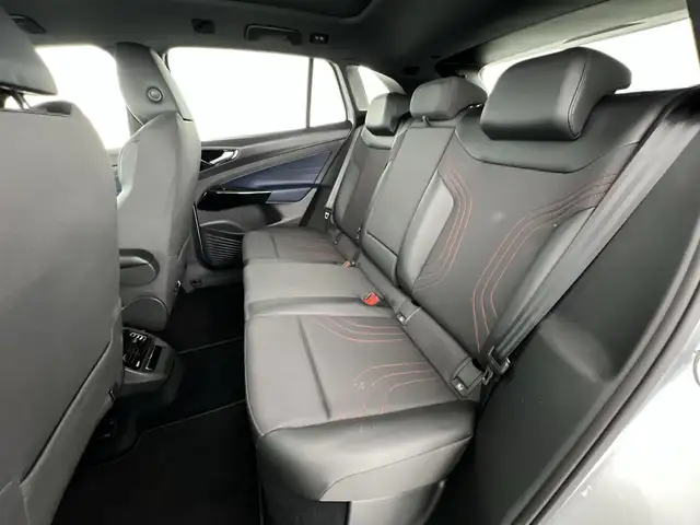 Volkswagen Id.4 view 9