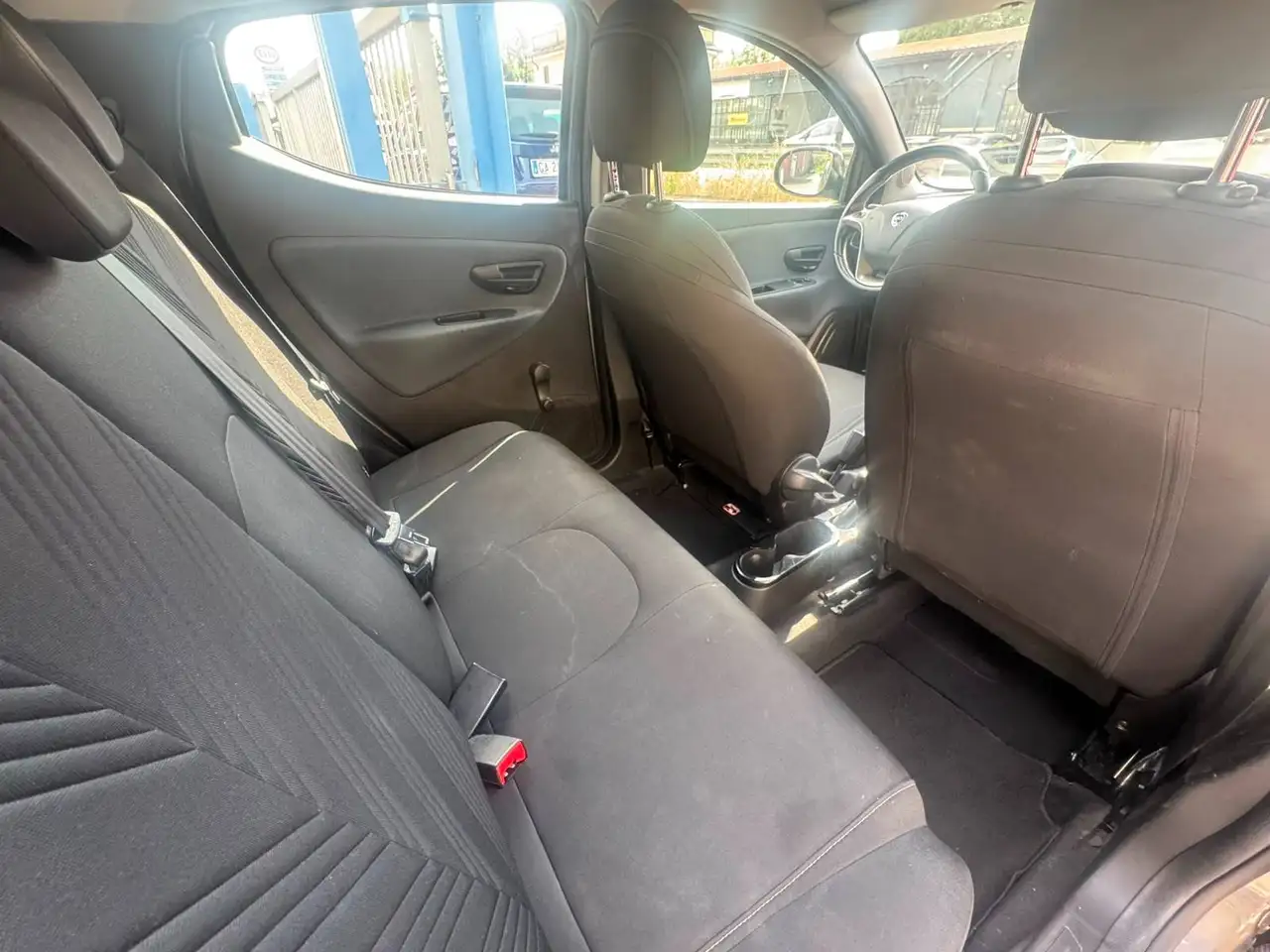 Lancia Ypsilon 2022 — фото 15