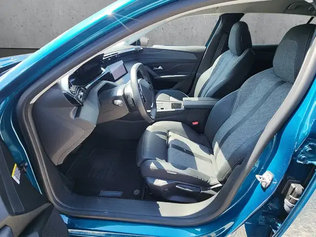Peugeot 408 view 9