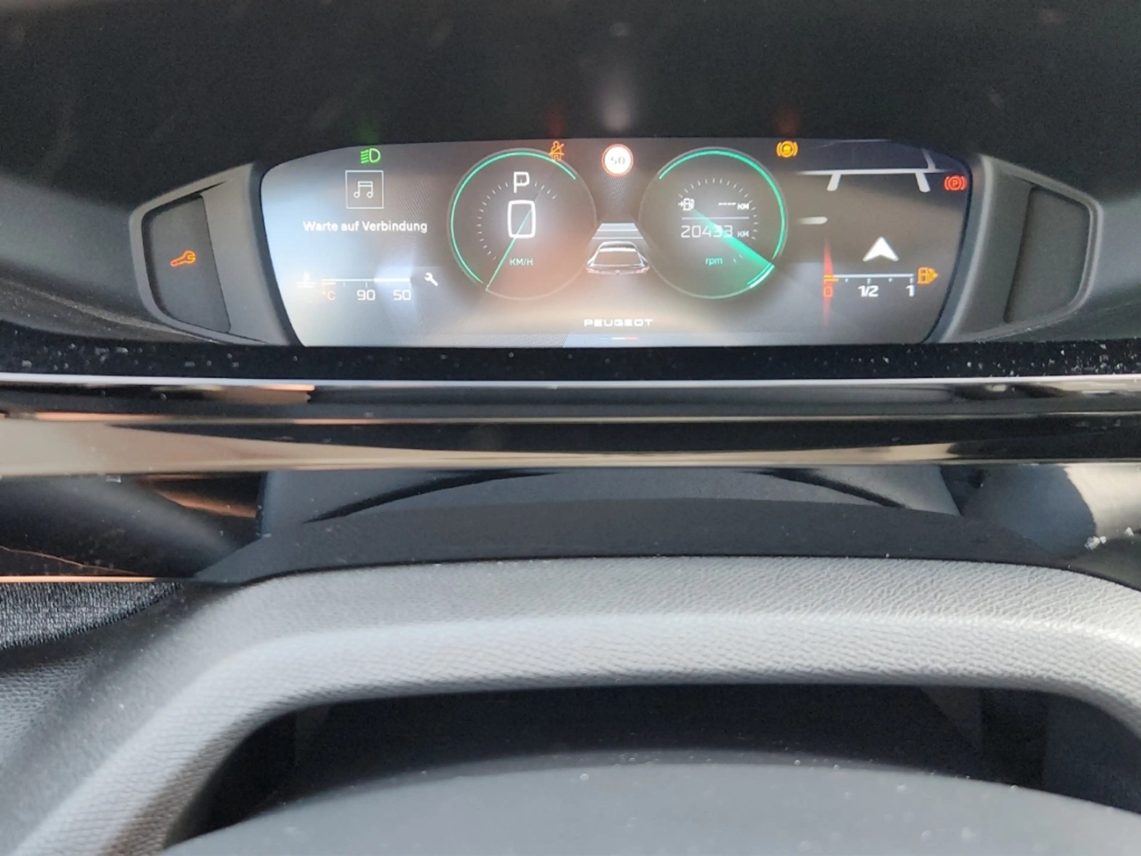 Peugeot 408 Allure PT 130 EAT8 Navi LED ACC Memory Sitze Apple — photo 15