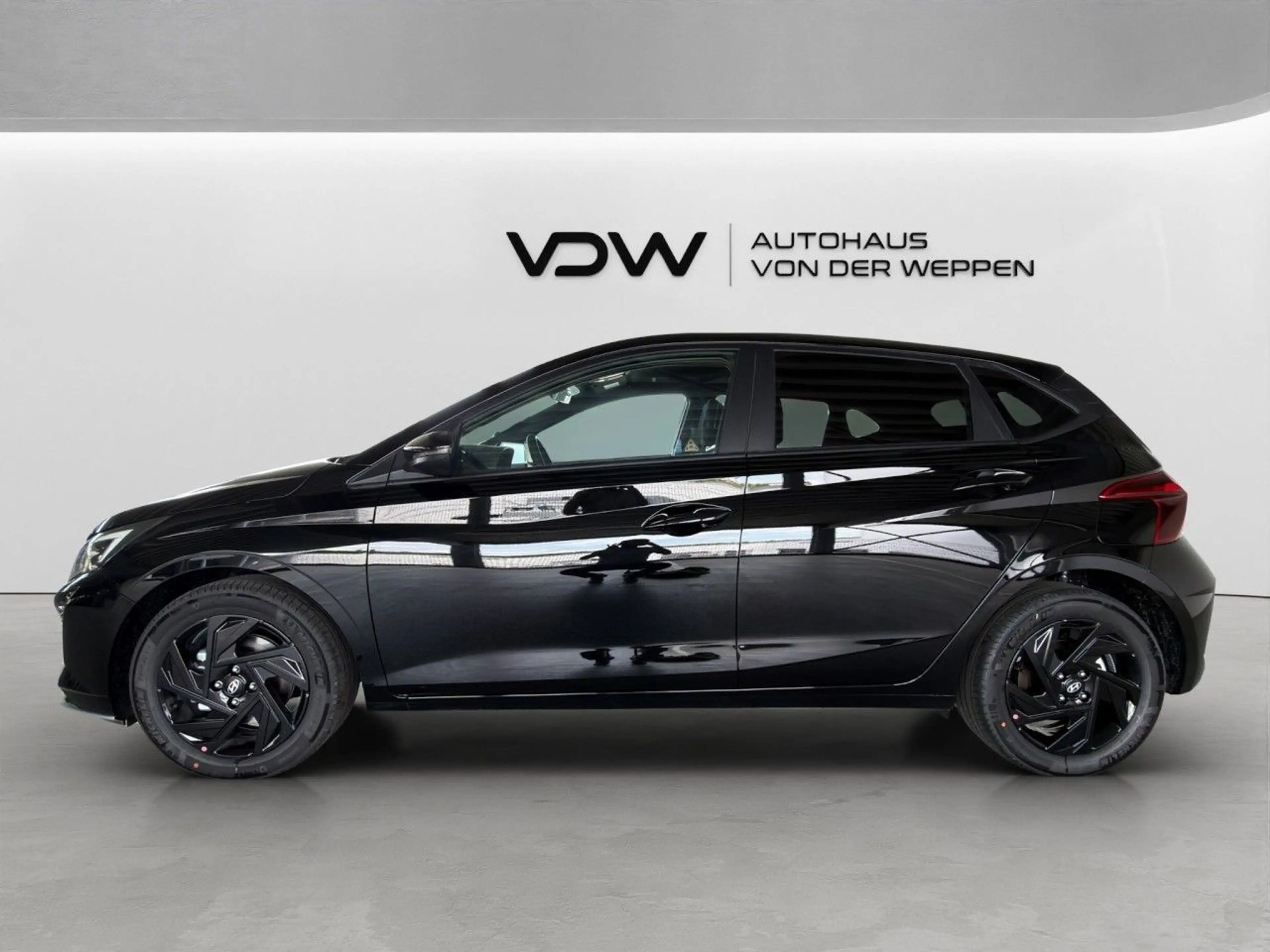 Hyundai i20 BLACK LINE! 7-DCT+VOLL-LED+BOSE SOUND U.V.M! — photo 11