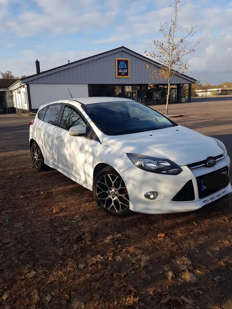 Ford Focus 2.0 TDCi DPF Titanium - 1
