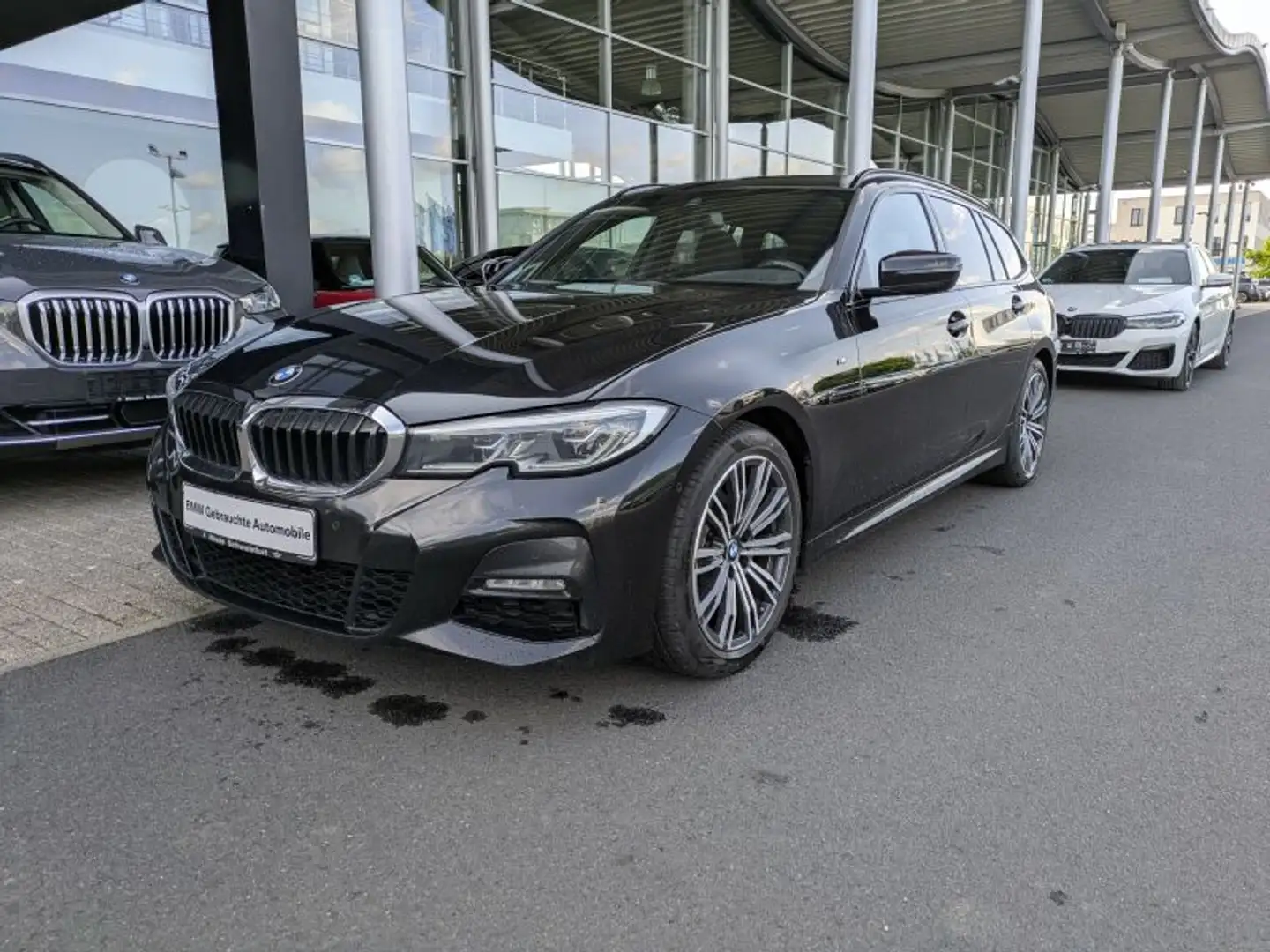 BMW 320 d Tour. M Sport Panoramadach. Laserlicht.HiFi Schwarz - 2