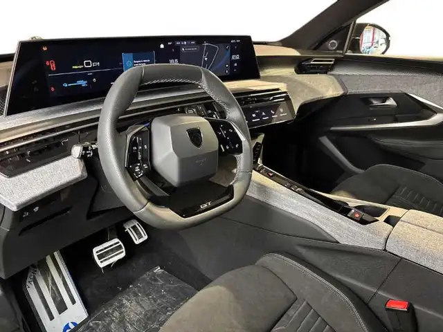 Peugeot 3008 view 11