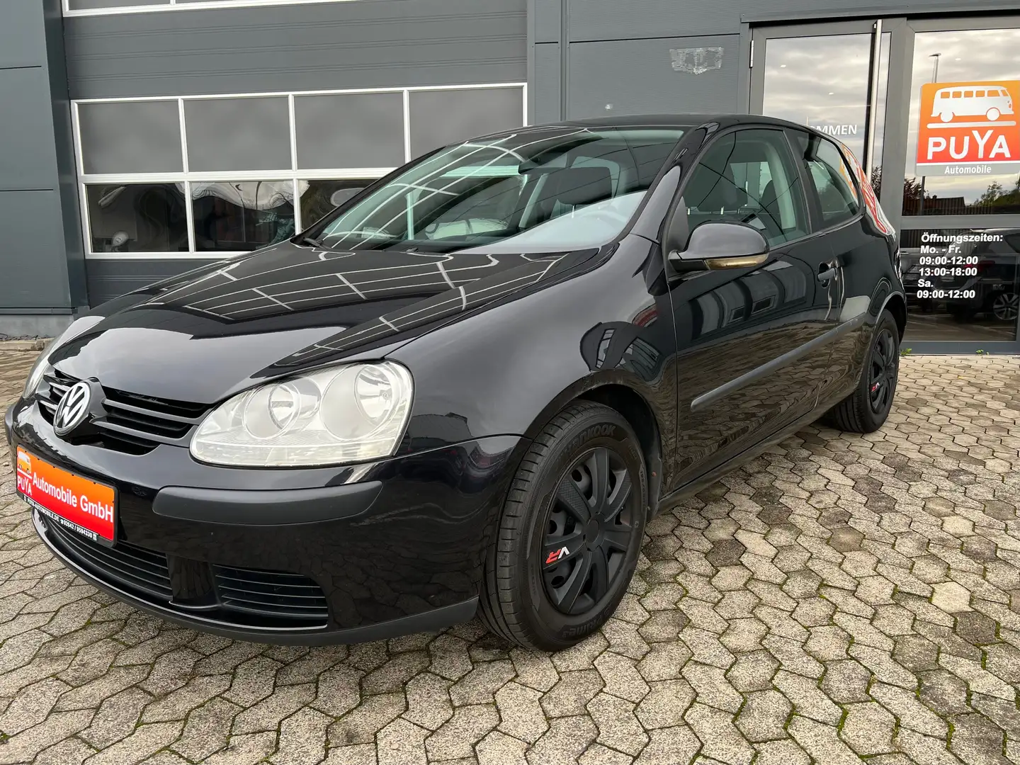 Volkswagen Golf Trendline Noir - 1