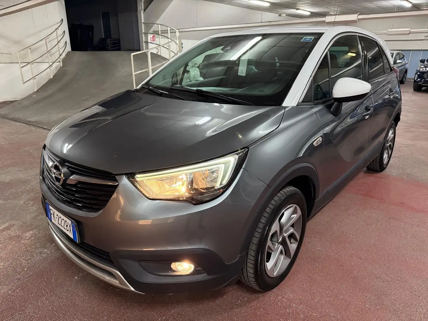 Opel Crossland X 1.2 Innovation *KM 73000 / OK NUOVI NEOPATENTATI* Gris - 1