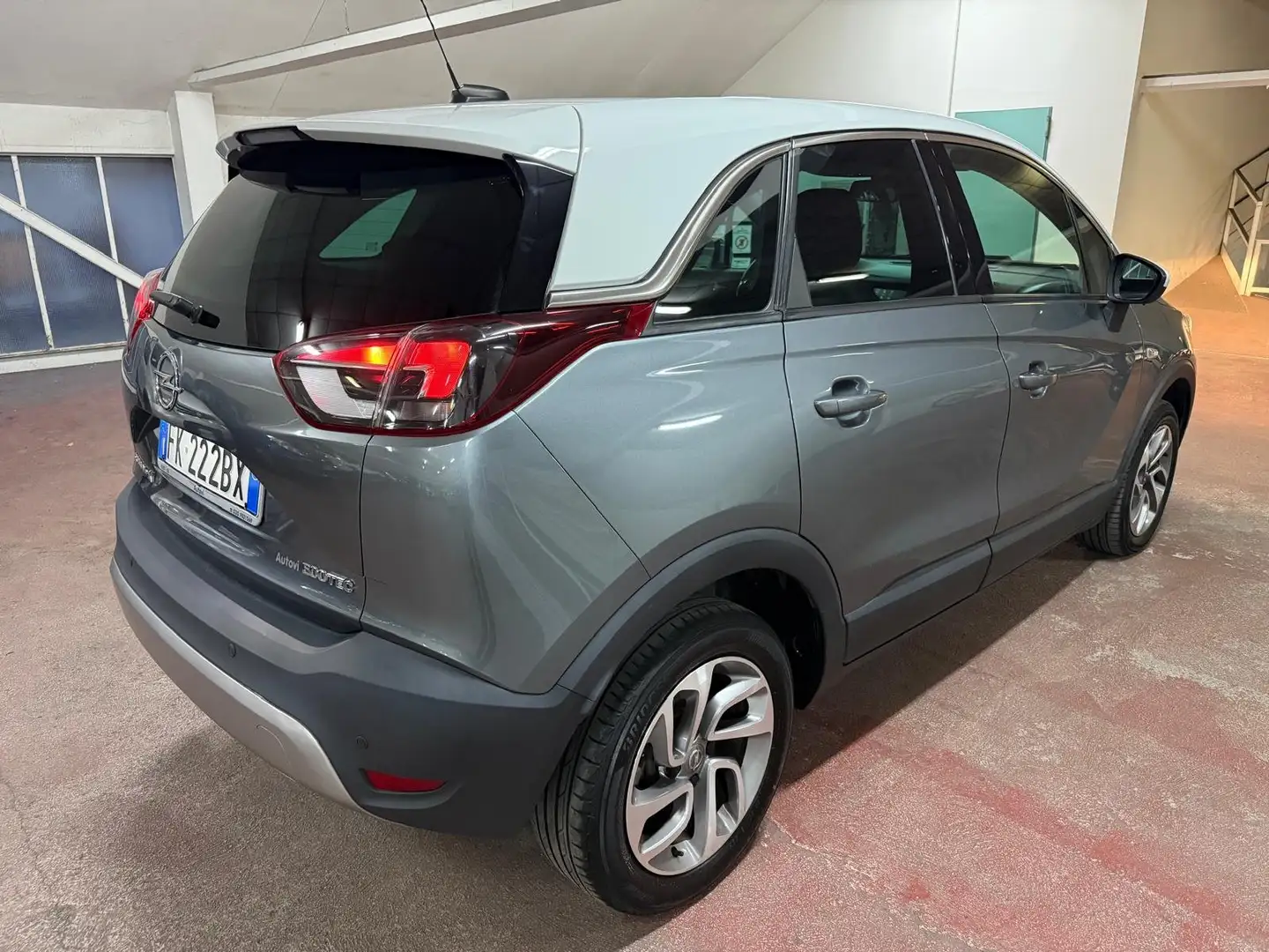 Opel Crossland X 1.2 Innovation *KM 73000 / OK NUOVI NEOPATENTATI* Gris - 2