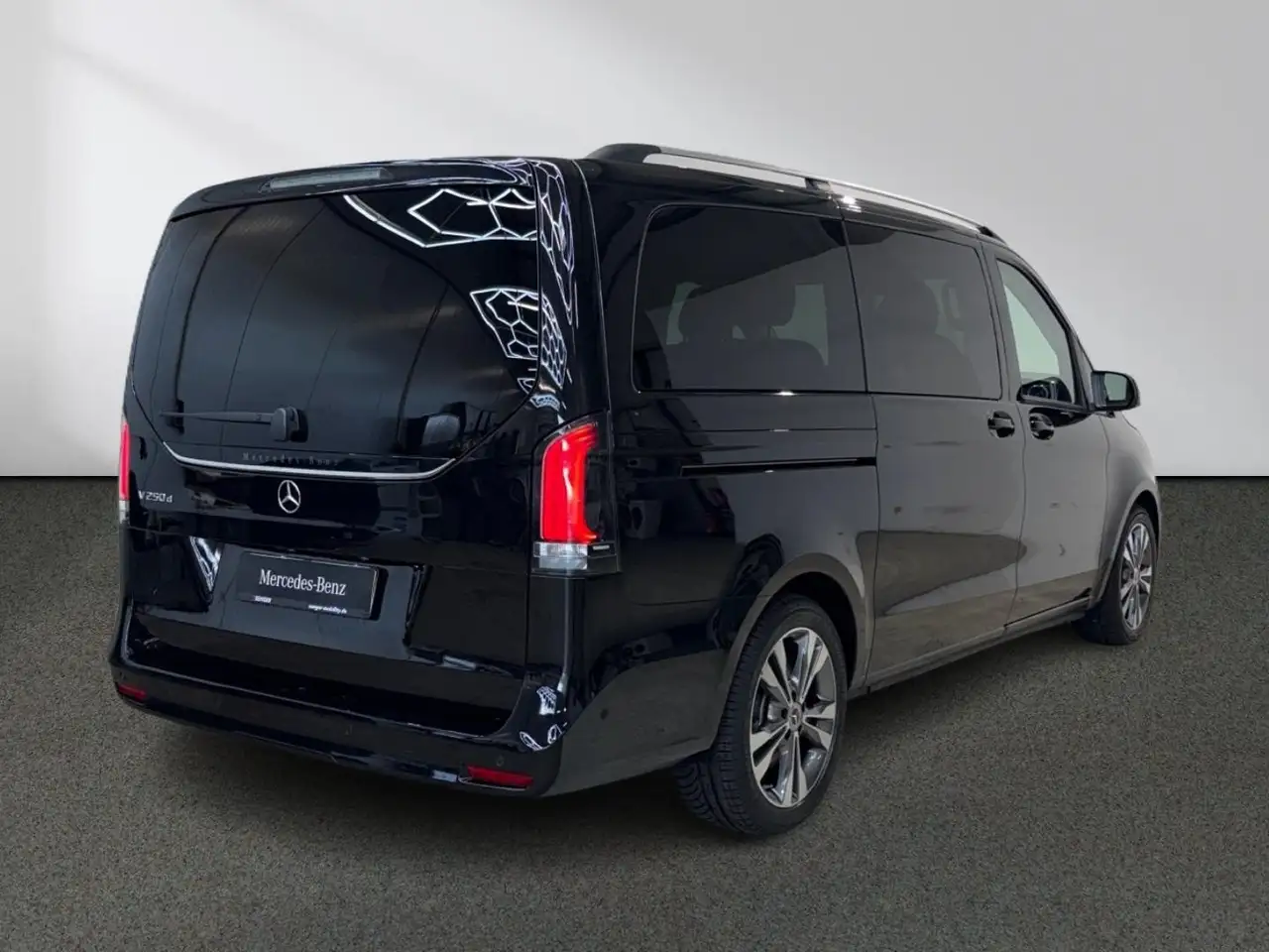 Mercedes-Benz V-Class 2026