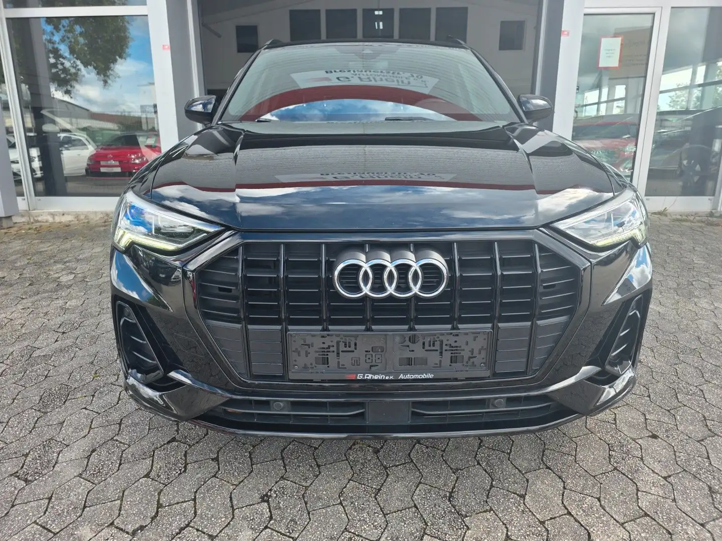 Audi Q3 35 TDI S line Schwarz - 2