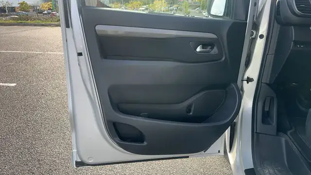 Citroen Spacetourer view 7
