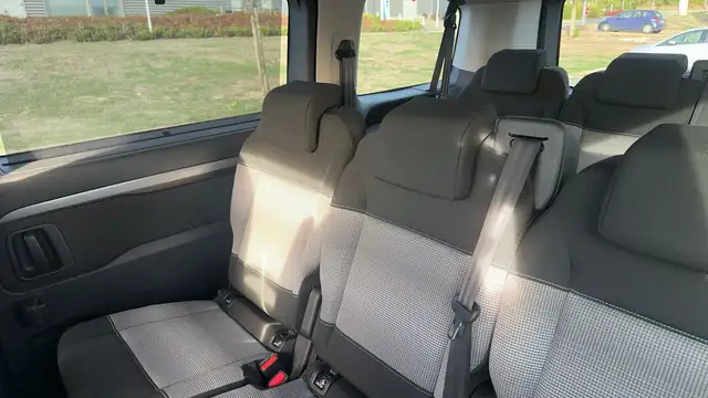 Citroen Spacetourer view 9