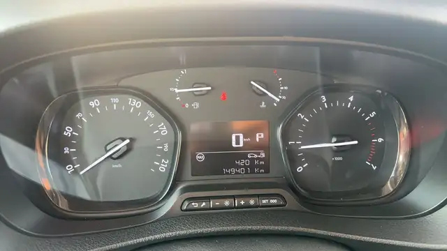 Citroen Spacetourer view 12