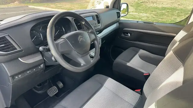 Citroen Spacetourer view 8