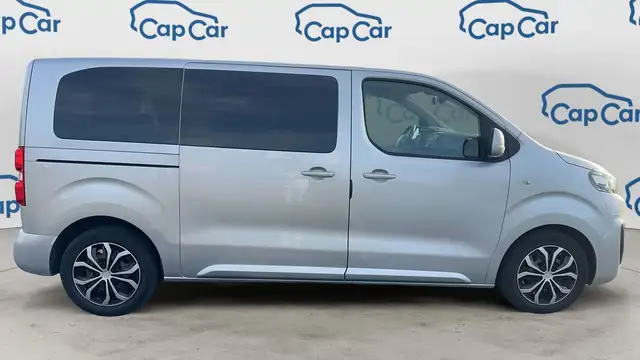 Citroen Spacetourer view 4