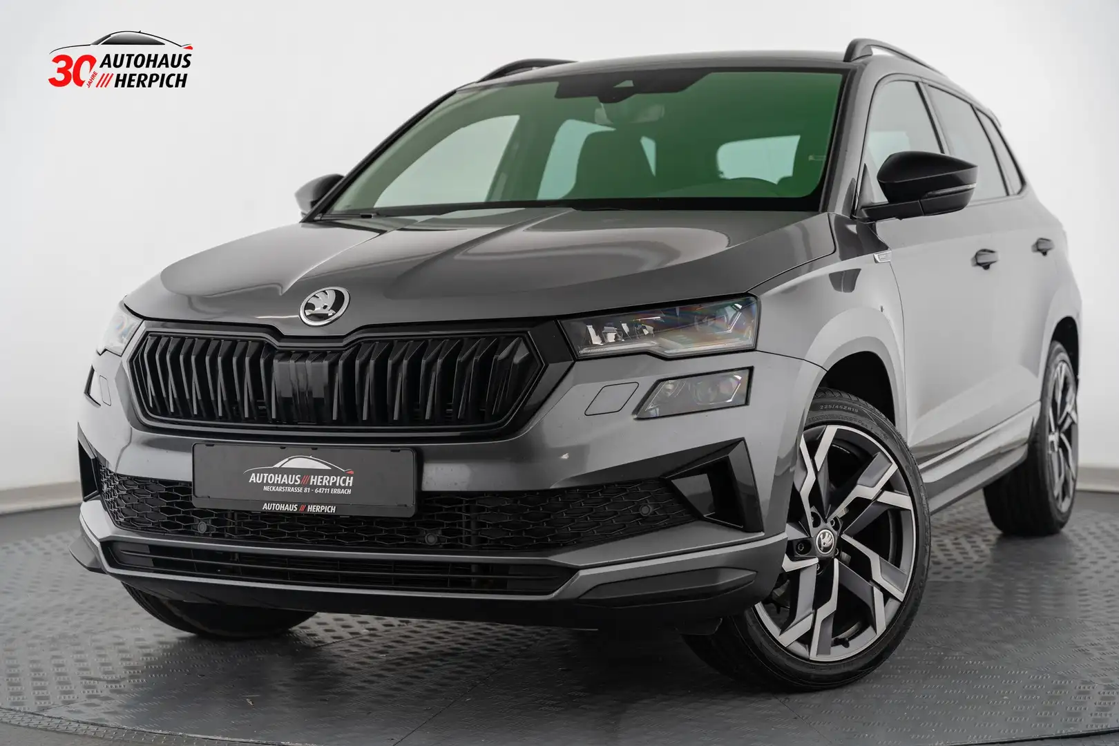 Skoda Karoq 2.0 TSI DSG 4x4 SPORTLINE RFK PDC SHZ 19 Grigio - 1