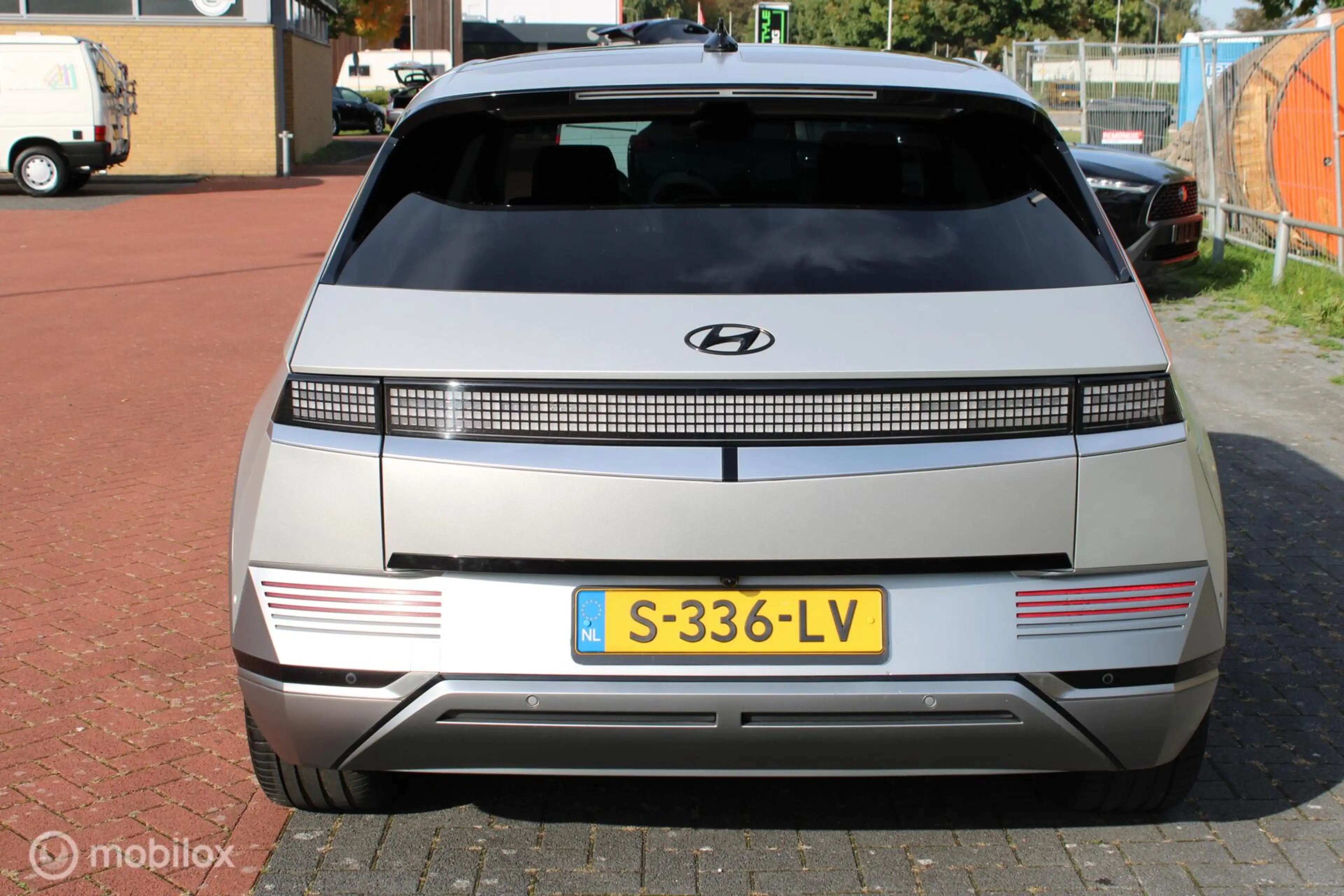 Hyundai IONIQ 5 Lounge 77.4 kWh, Panoramadak, Leer, Stoelverwarmin — photo 13