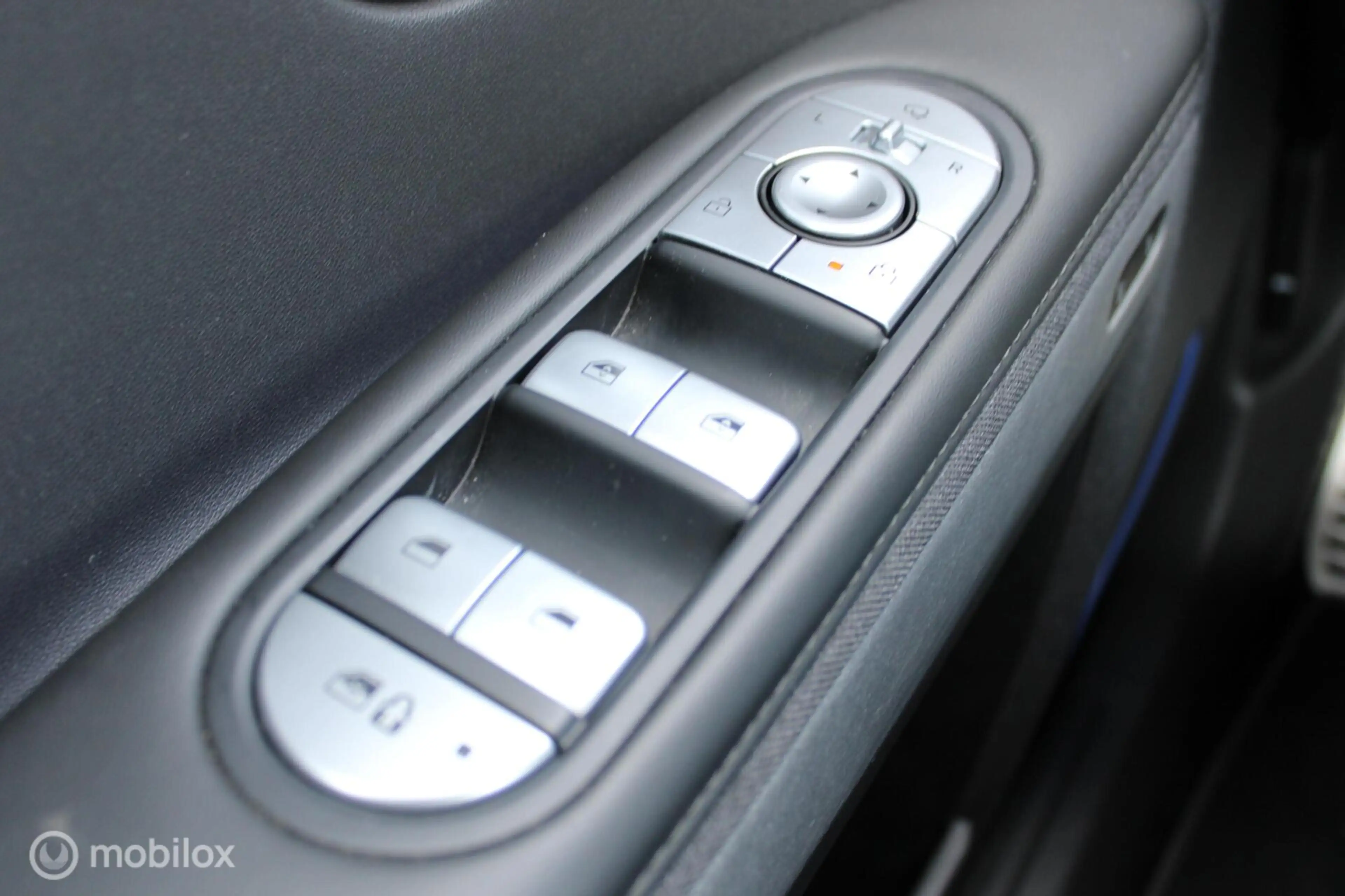 Hyundai IONIQ 5 Lounge 77.4 kWh, Panoramadak, Leer, Stoelverwarmin — photo 23