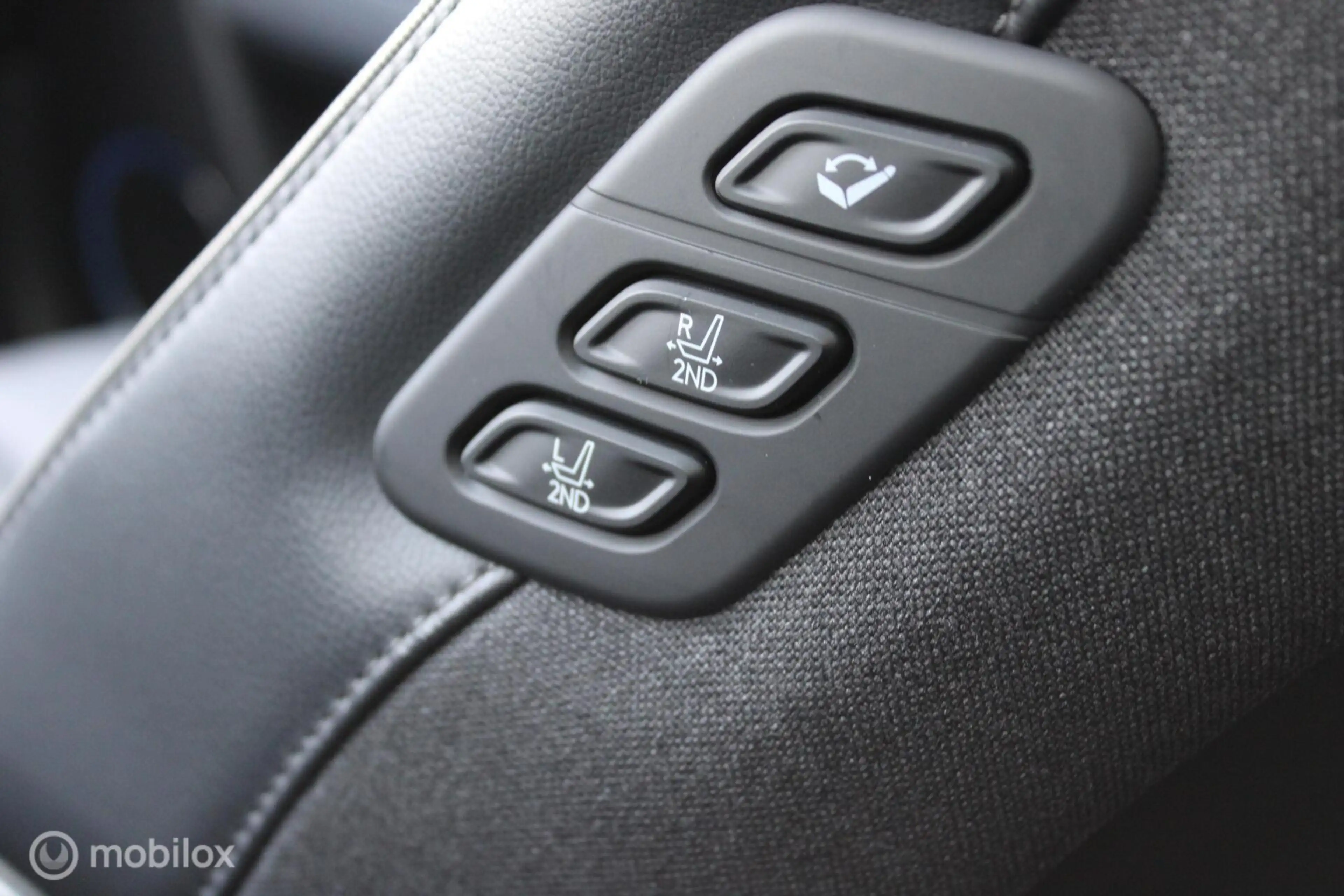 Hyundai IONIQ 5 Lounge 77.4 kWh, Panoramadak, Leer, Stoelverwarmin — photo 35