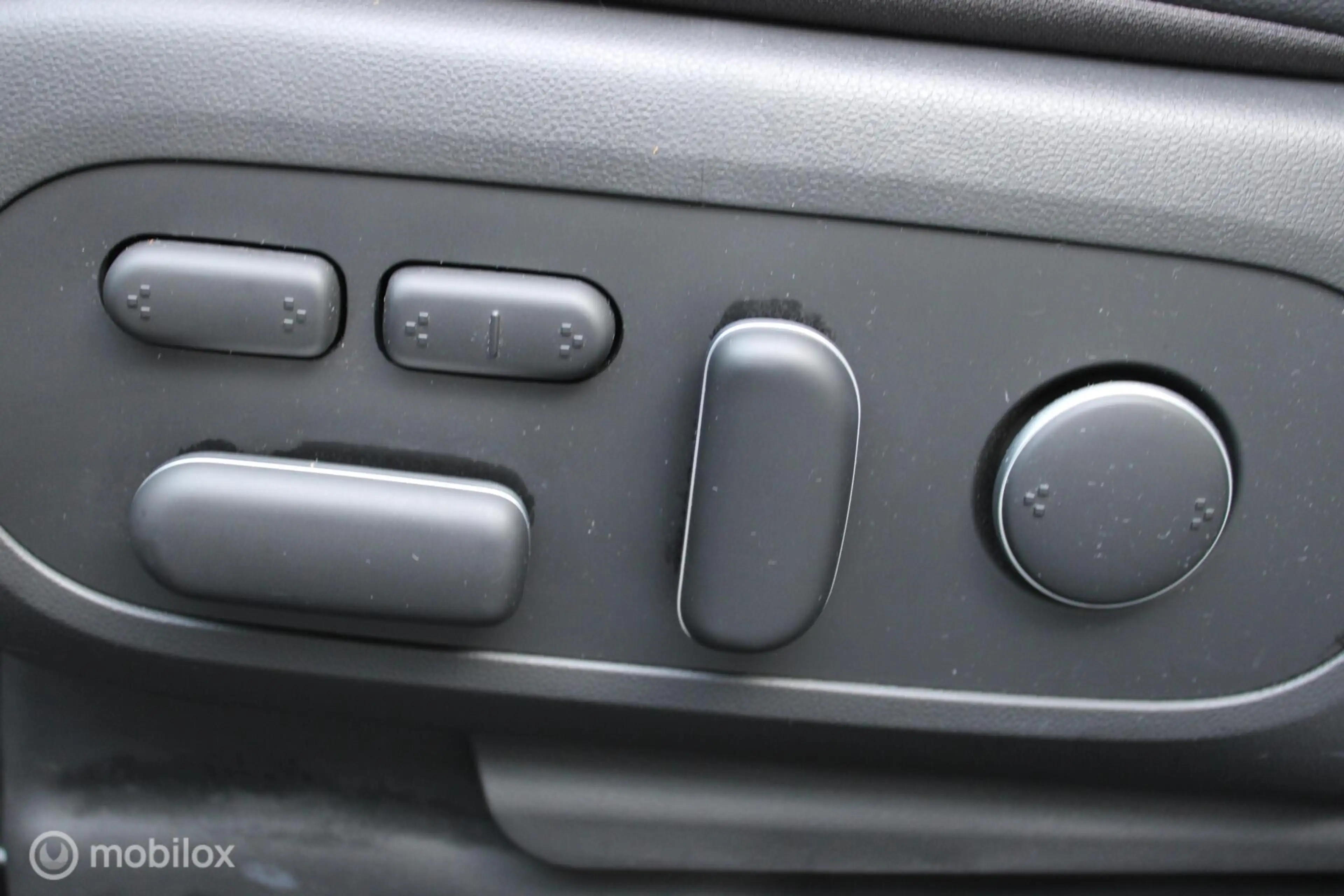 Hyundai IONIQ 5 Lounge 77.4 kWh, Panoramadak, Leer, Stoelverwarmin — photo 12