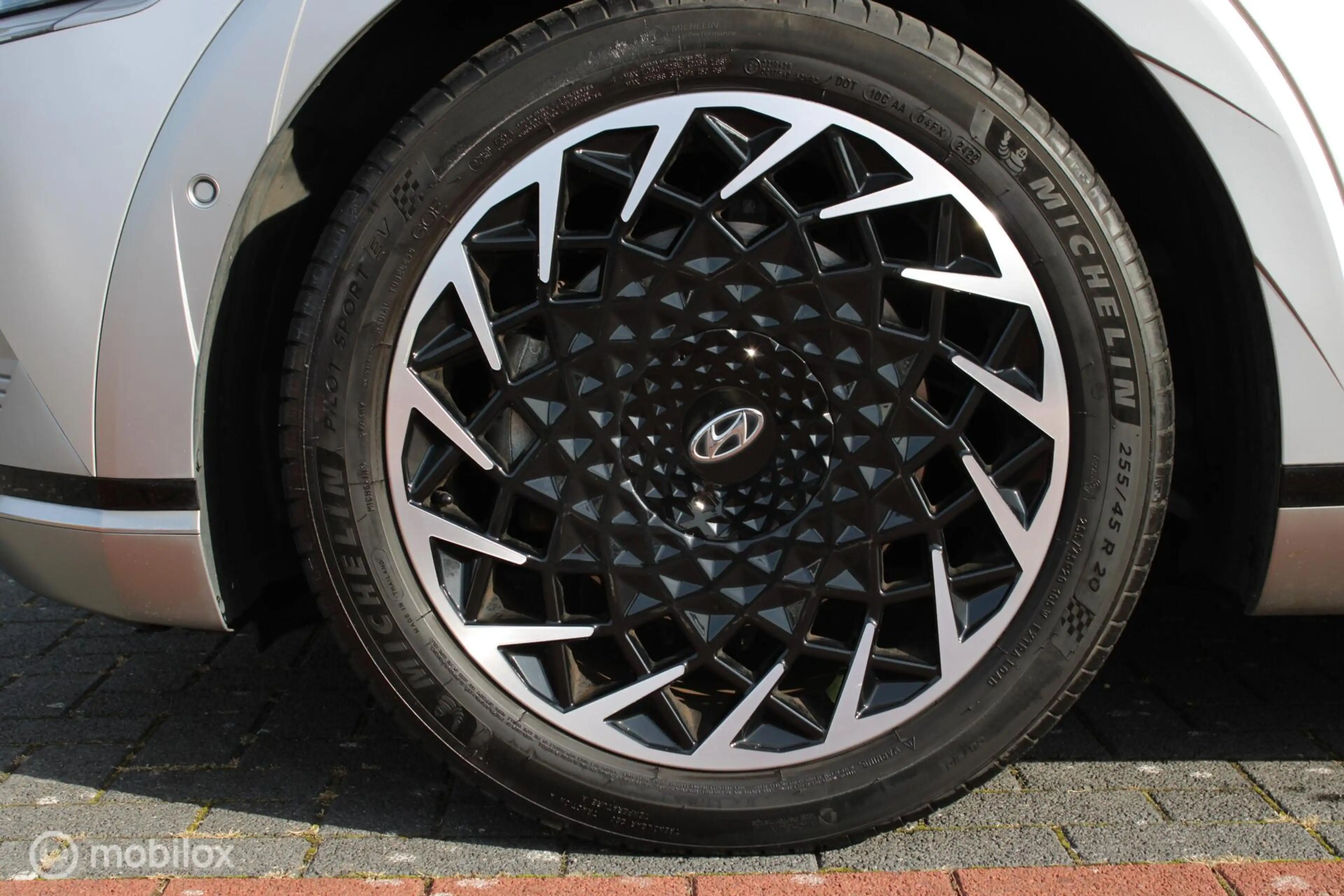Hyundai IONIQ 5 Lounge 77.4 kWh, Panoramadak, Leer, Stoelverwarmin — photo 16
