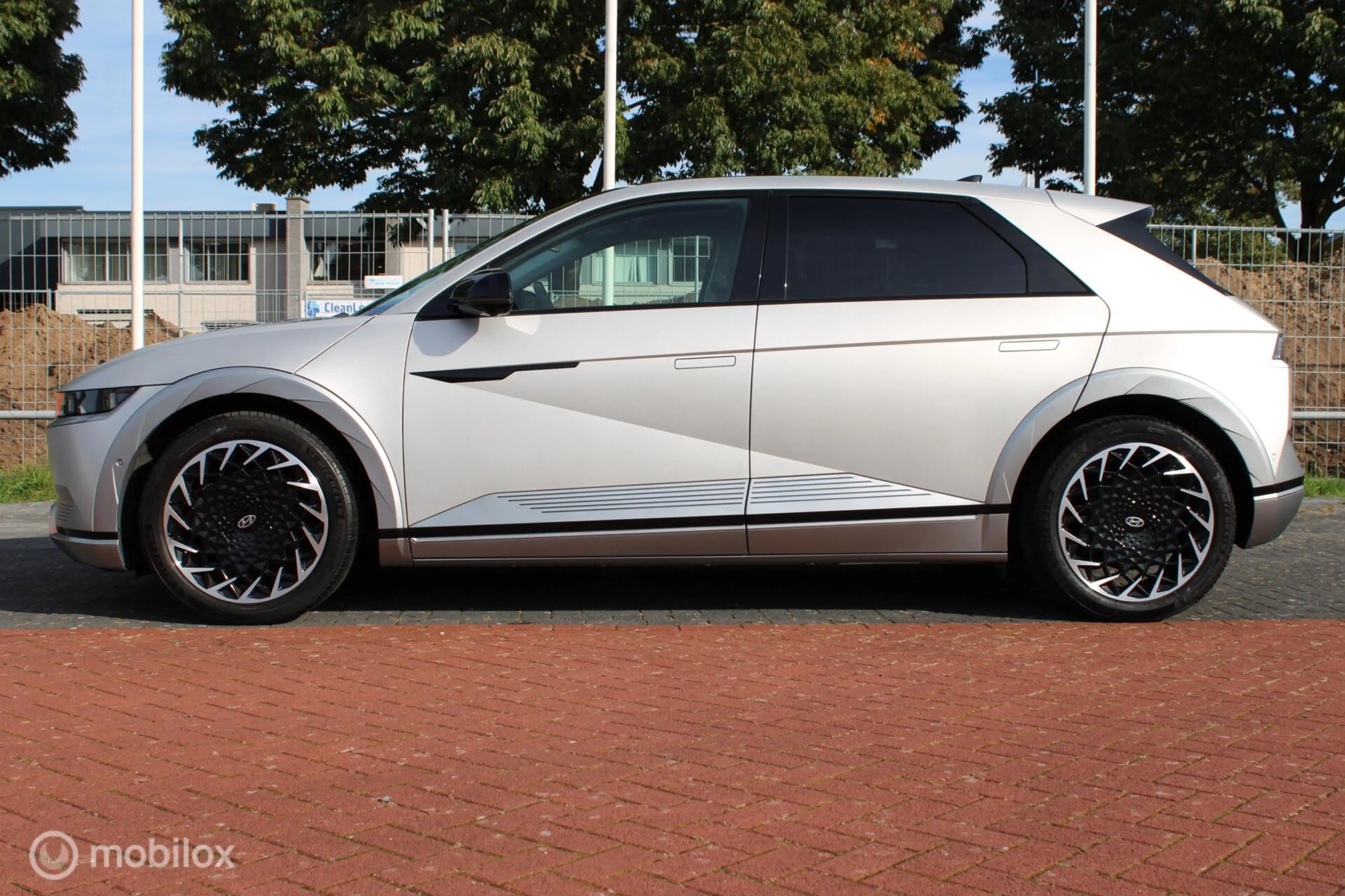 Hyundai IONIQ 5 Lounge 77.4 kWh, Panoramadak, Leer, Stoelverwarmin — photo 3