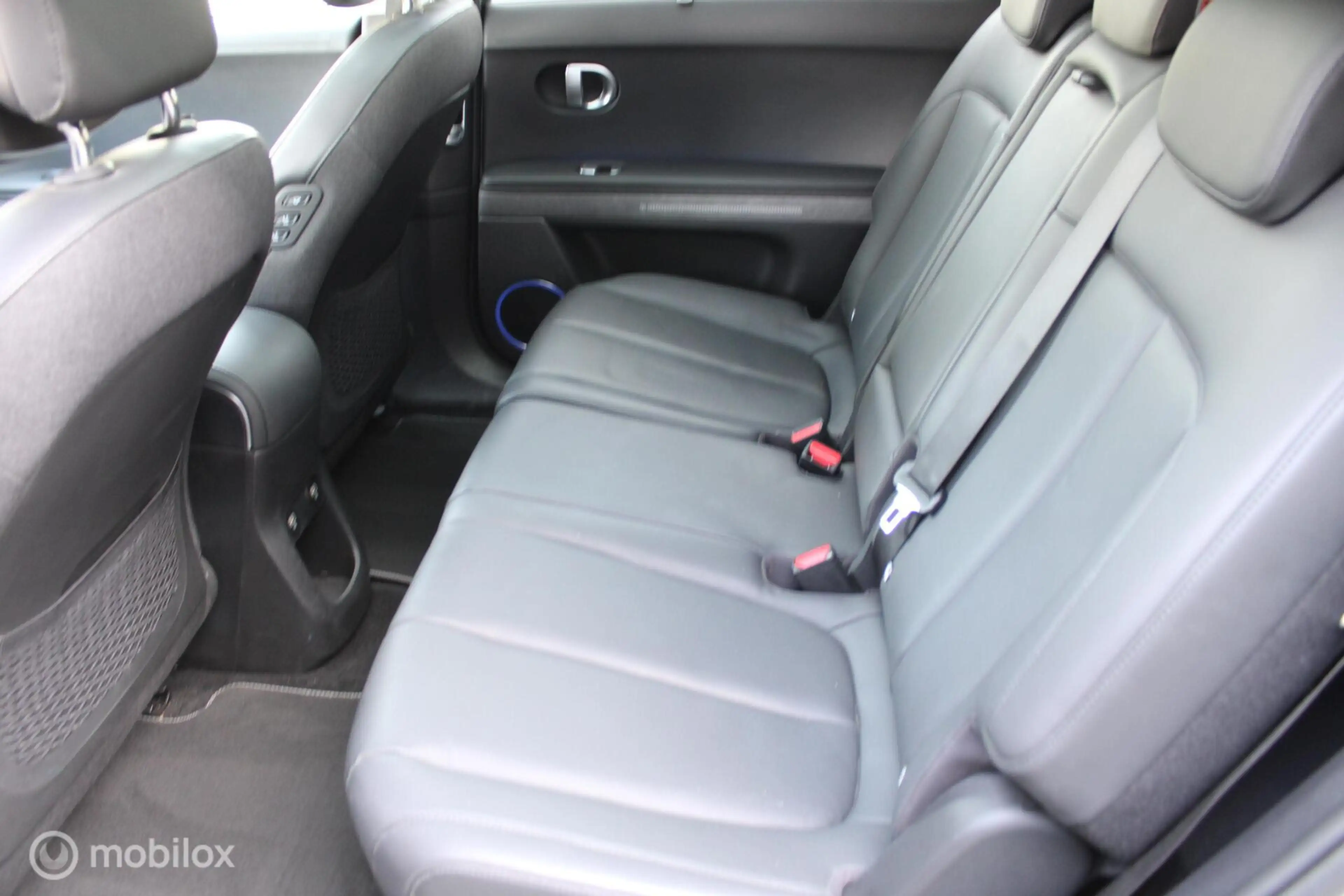 Hyundai IONIQ 5 Lounge 77.4 kWh, Panoramadak, Leer, Stoelverwarmin — photo 34
